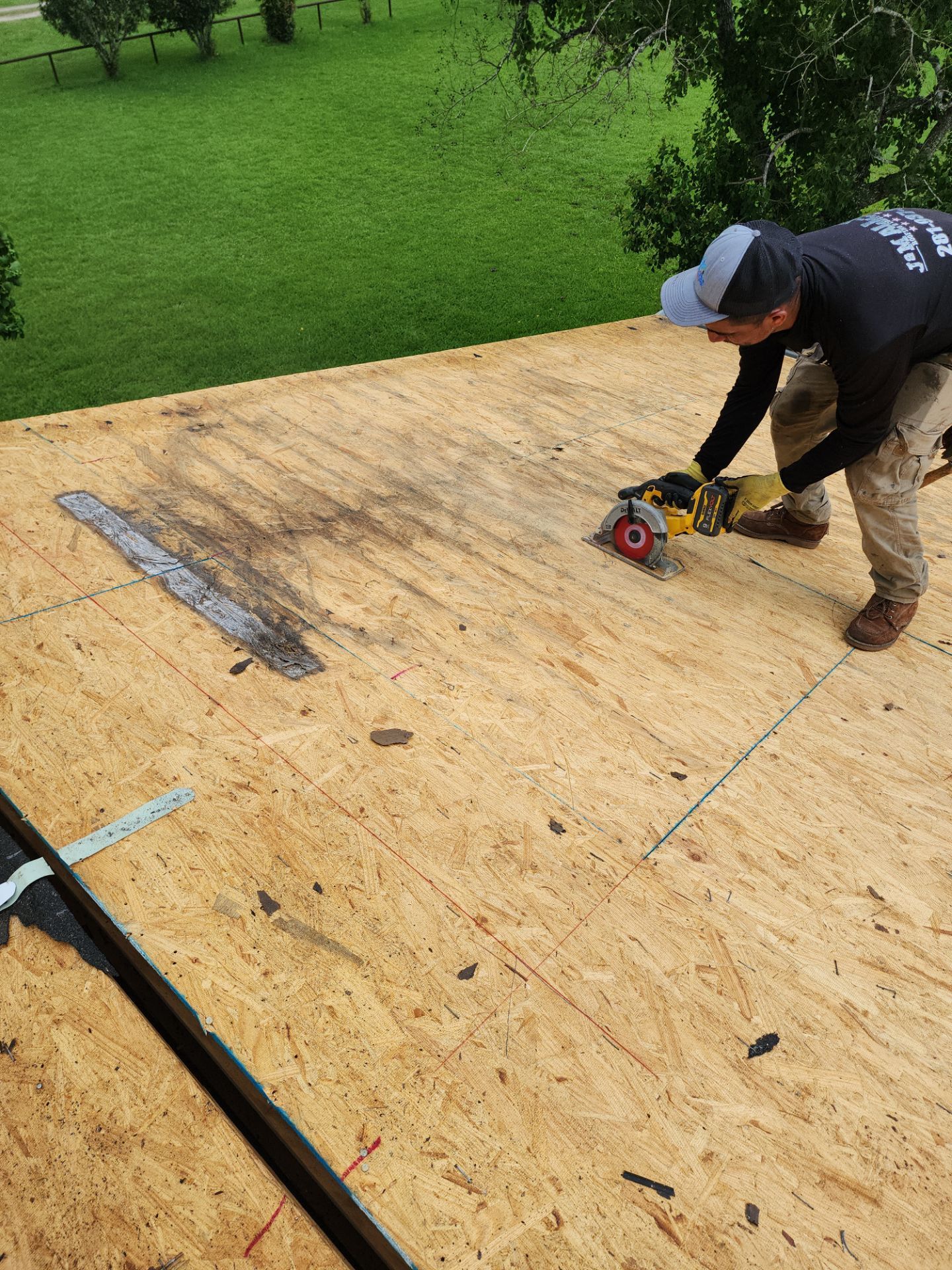 Residential Roofing Installation using Owen's Corning Duration (Lifetime) Shingles by Roof Repair Company