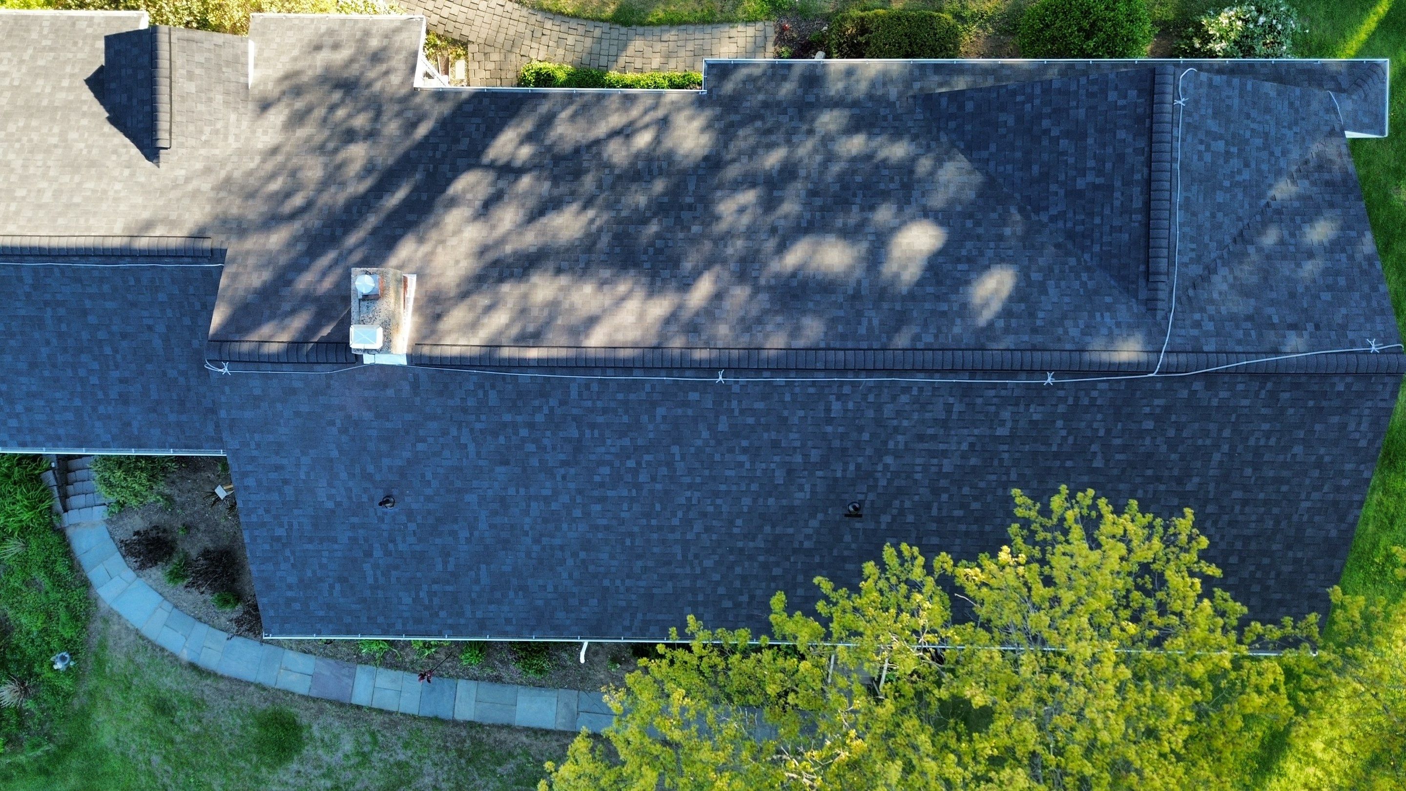 Owens Corning Duration: Onyx Black in Burlington, Connecticut by Golden Shield Roofing