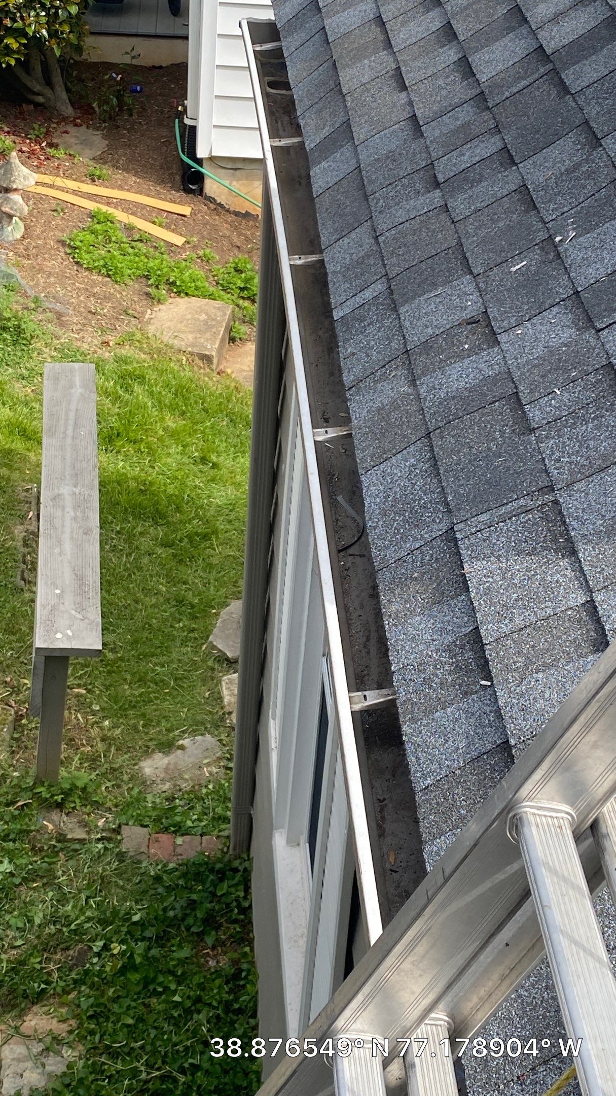 Falls Church: CertainTeed Landmark Pro Designer Shingles in Max Def Pewter by RM Banning, Inc.