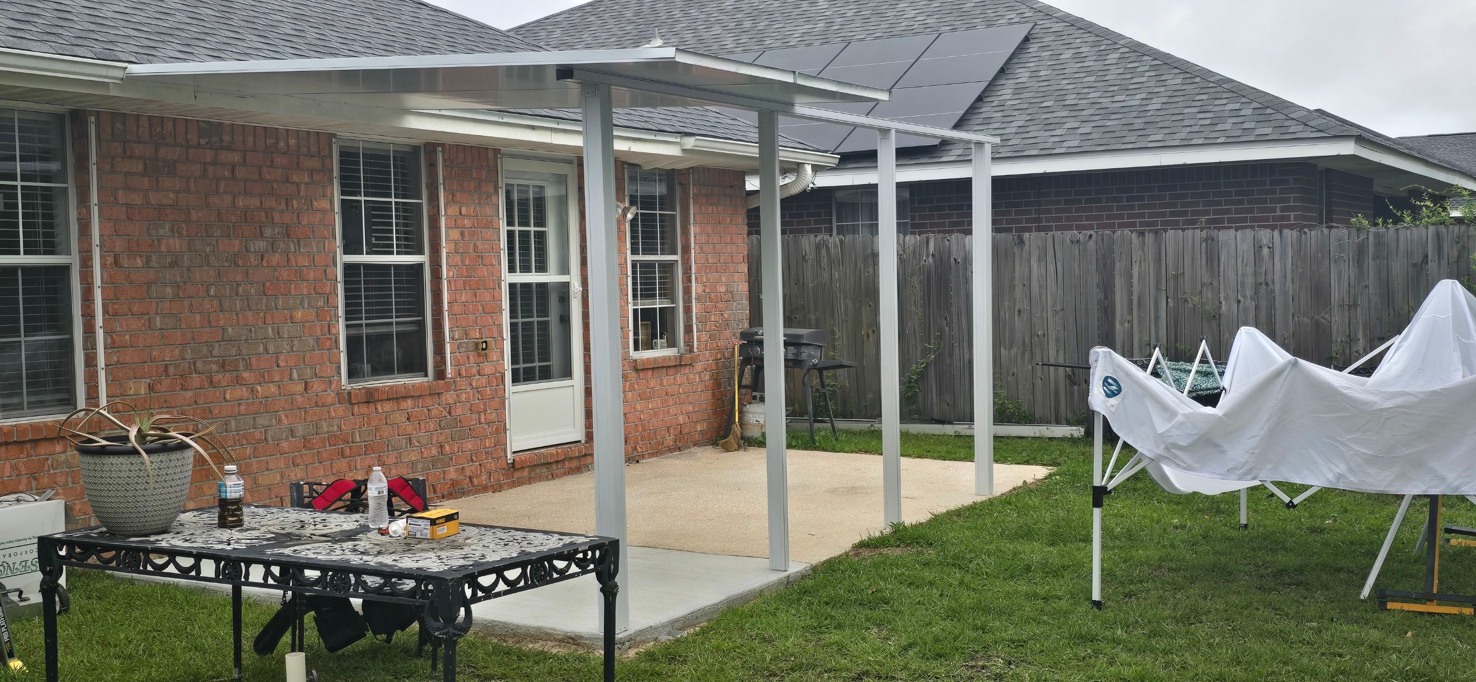 Screen Room in Gulf Breeze by Titan Sunrooms
