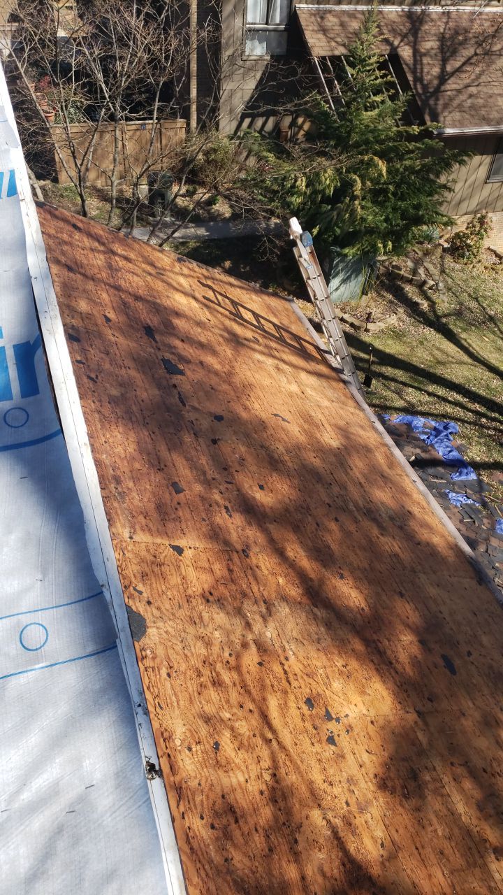 Reston CertainTeed Landmark Resawn Shake New Roof Installation & Siding/Trim Repairs by RM Banning, Inc.