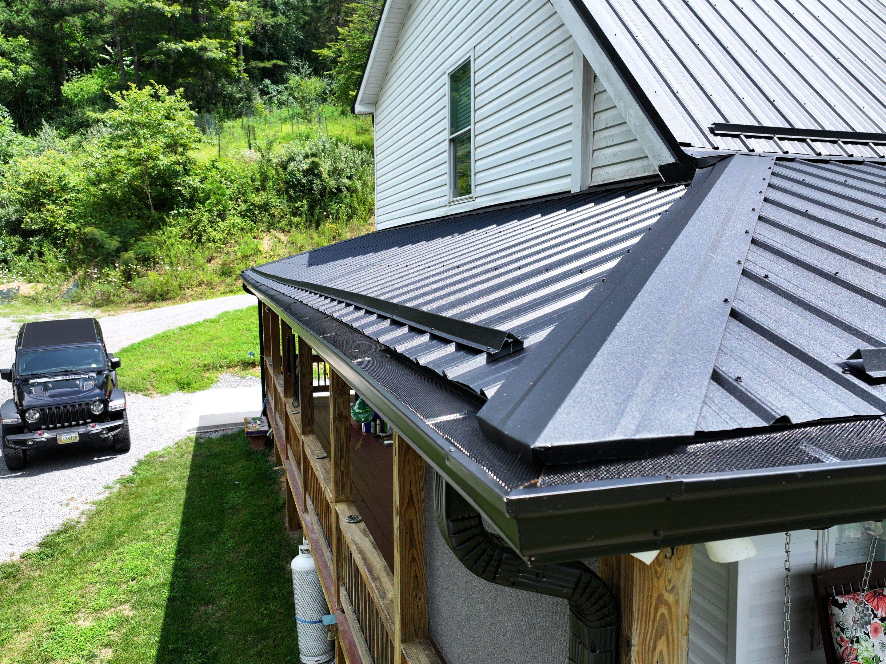 Murphy Residence by Omnia Roofing
