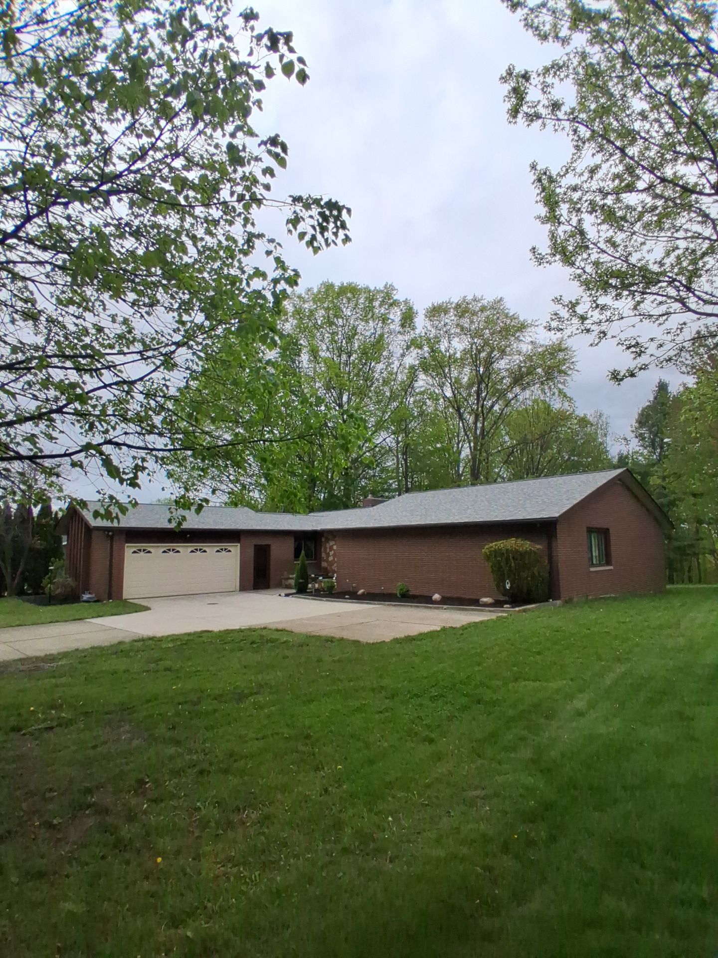 Roof Replacement by Homestyle in Willoughby Hills by Homestyle Home Improvements (HHI)