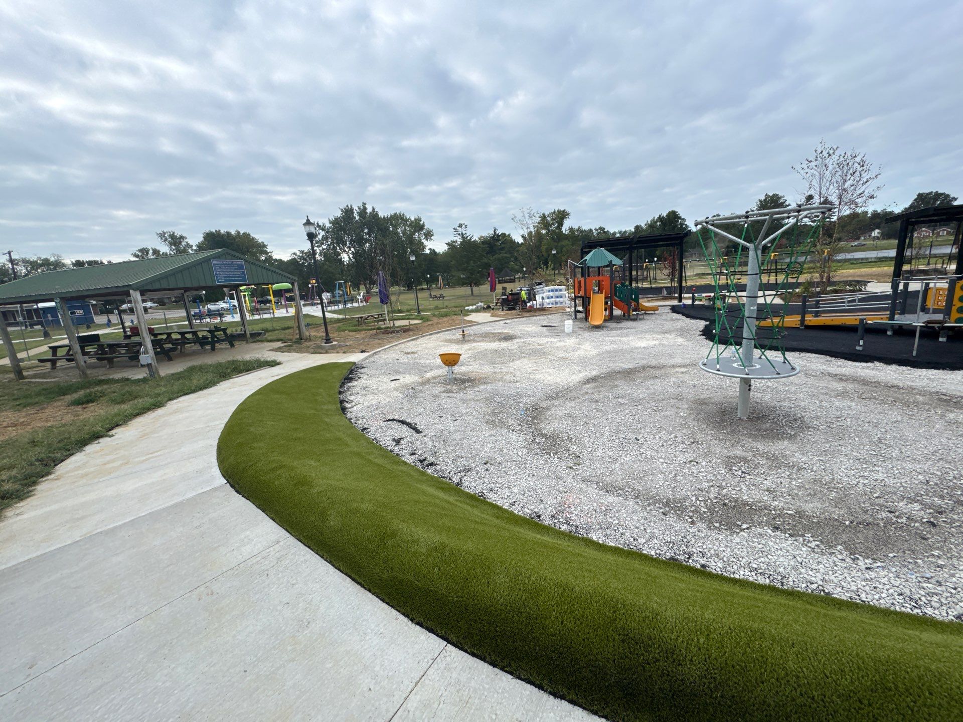City Lake Park by ForeverLawn NEIN/INDY
