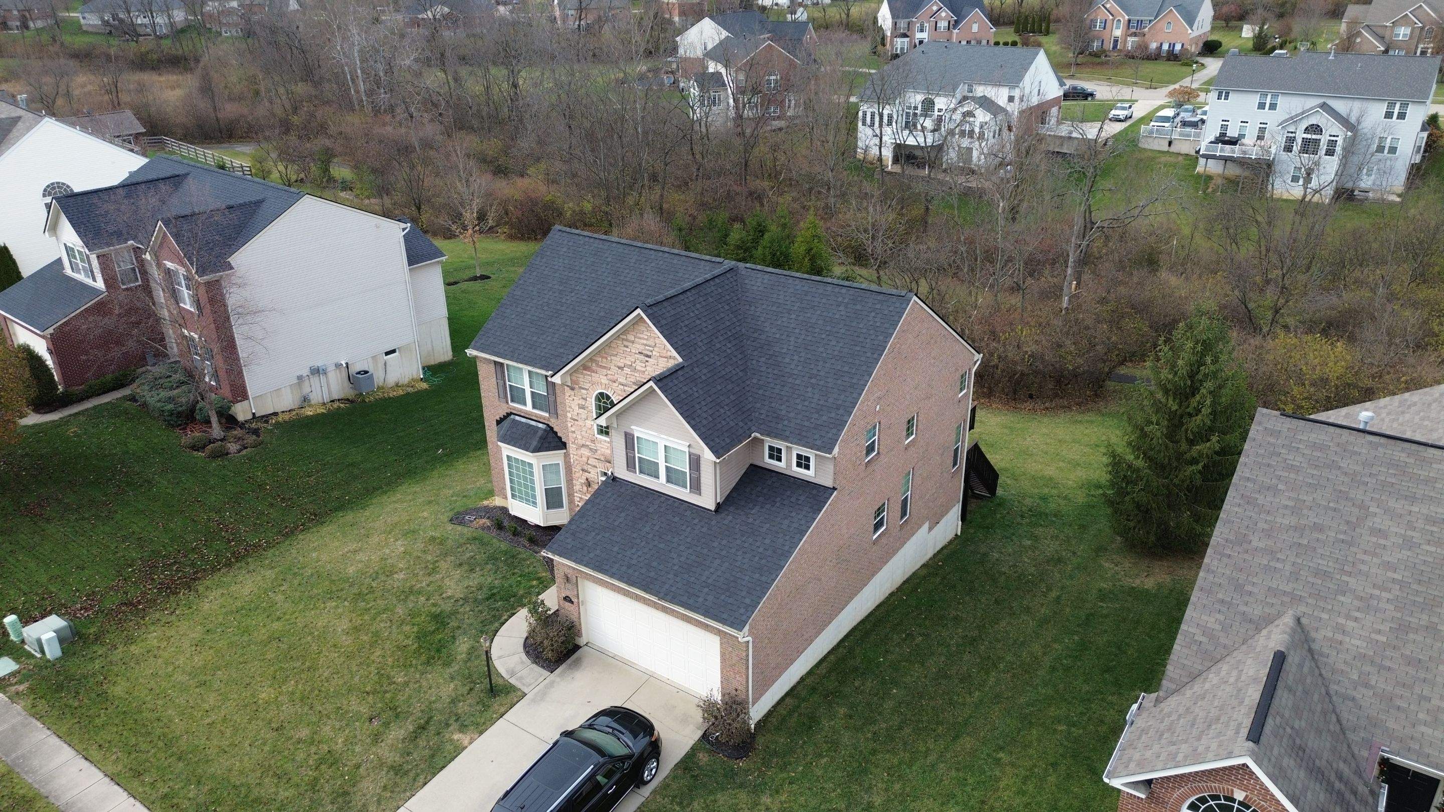 Liberty Township - Pristine Black by Tamlin Roofing