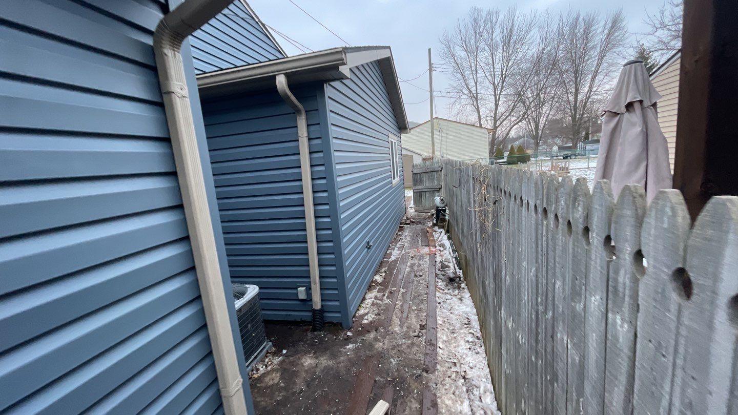 Siding Replacement using Monogram Dutchlap Siding by 180 Contractors