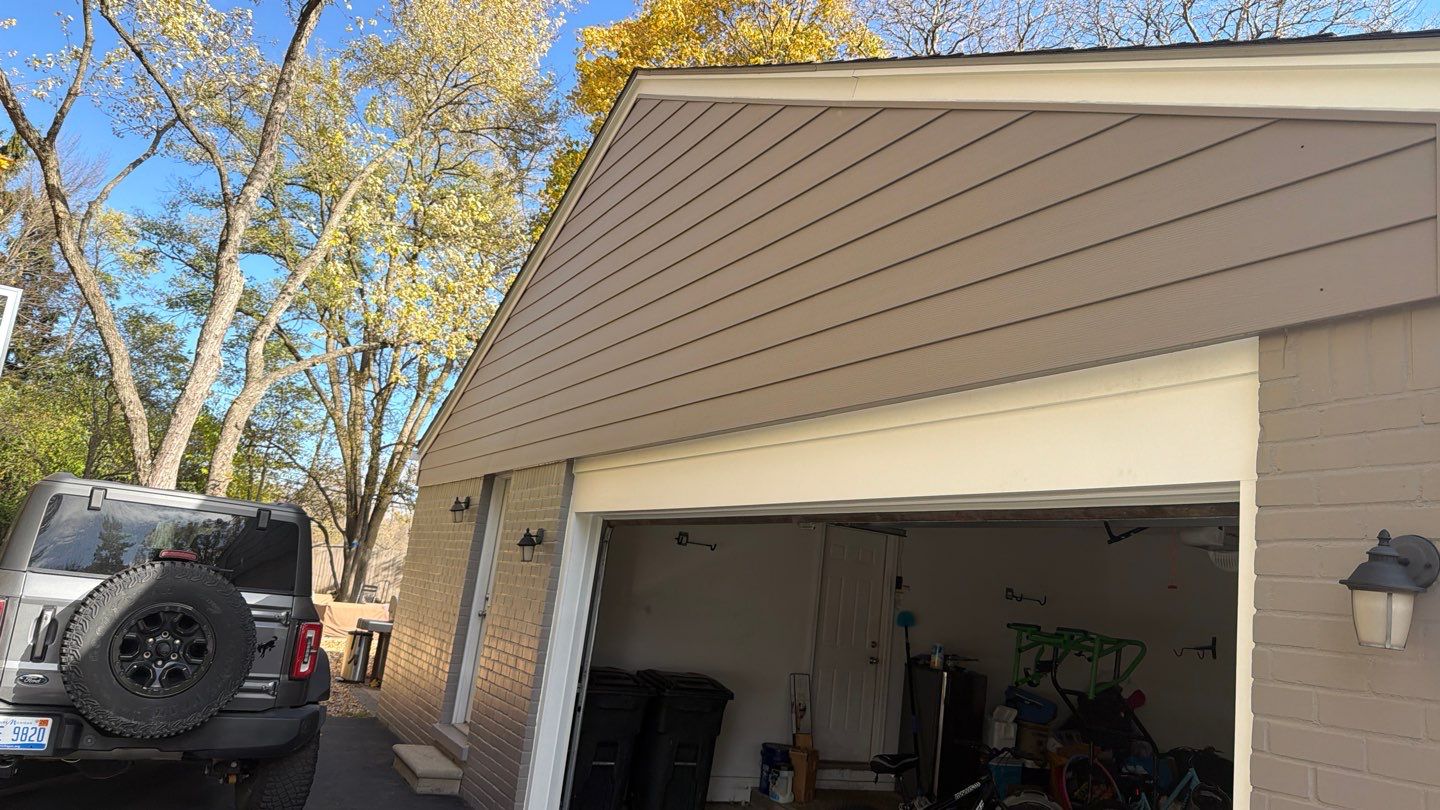Siding Replacement using Alside S7 Cedar Mill Grain Storm Grey by 180 Contractors