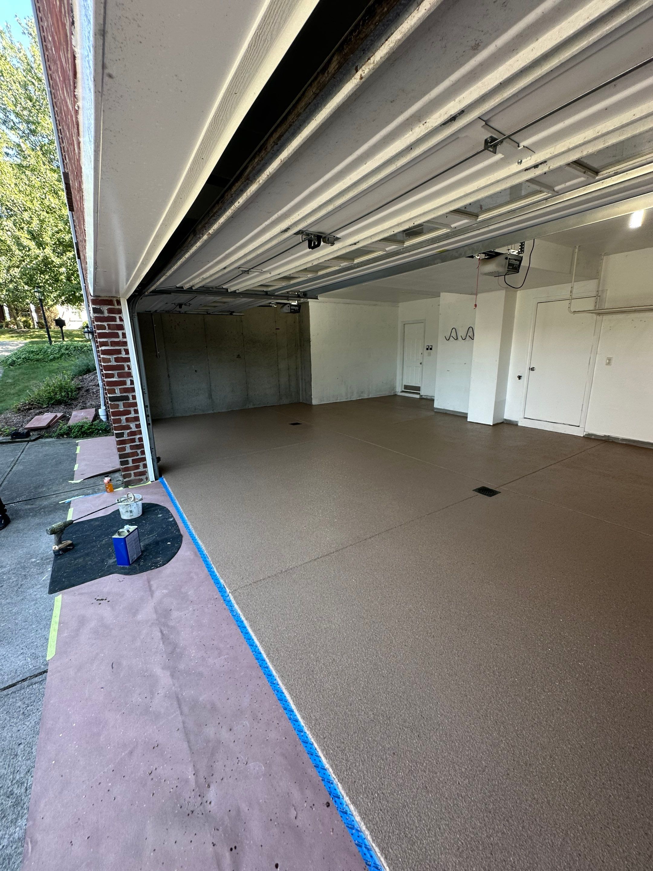 Brown Flake Project in Gibsonia by Floors in a Day, Inc