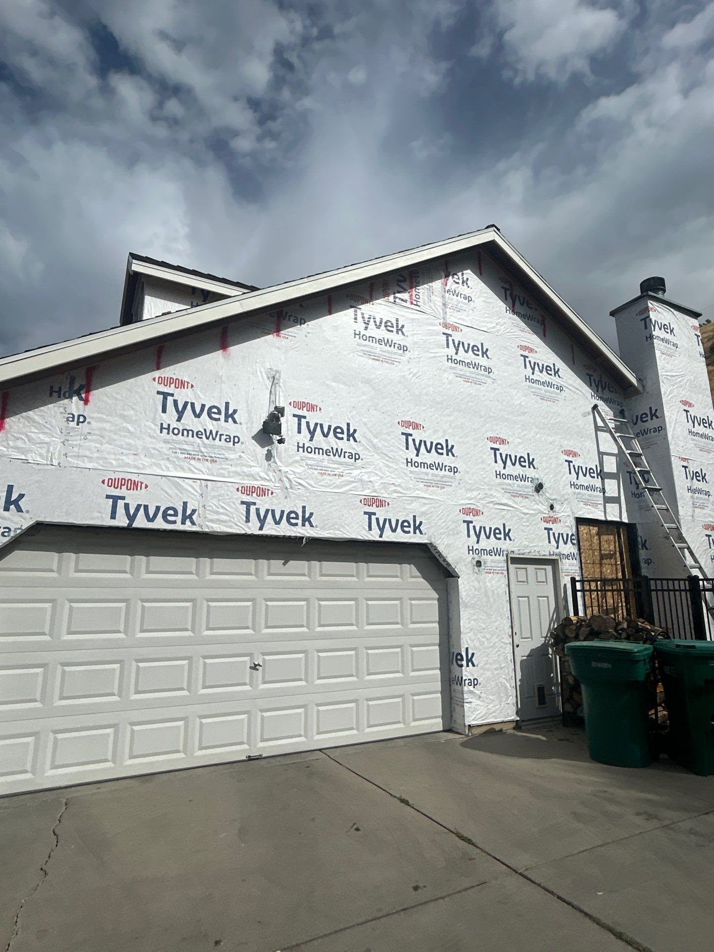 American Fork | Custom Hardie Smooth Siding | Dove Wing & White Dove by Ideal Siding Utah