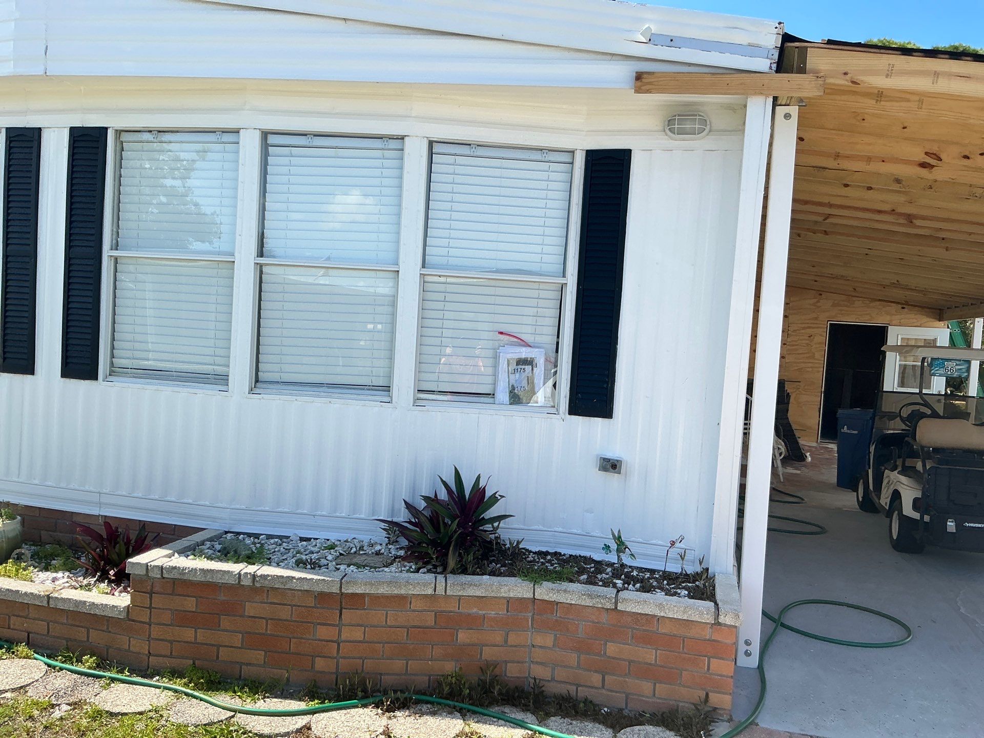 6 inch Aluminum Seamless Gutters in Englewood FL by Gutter Professors