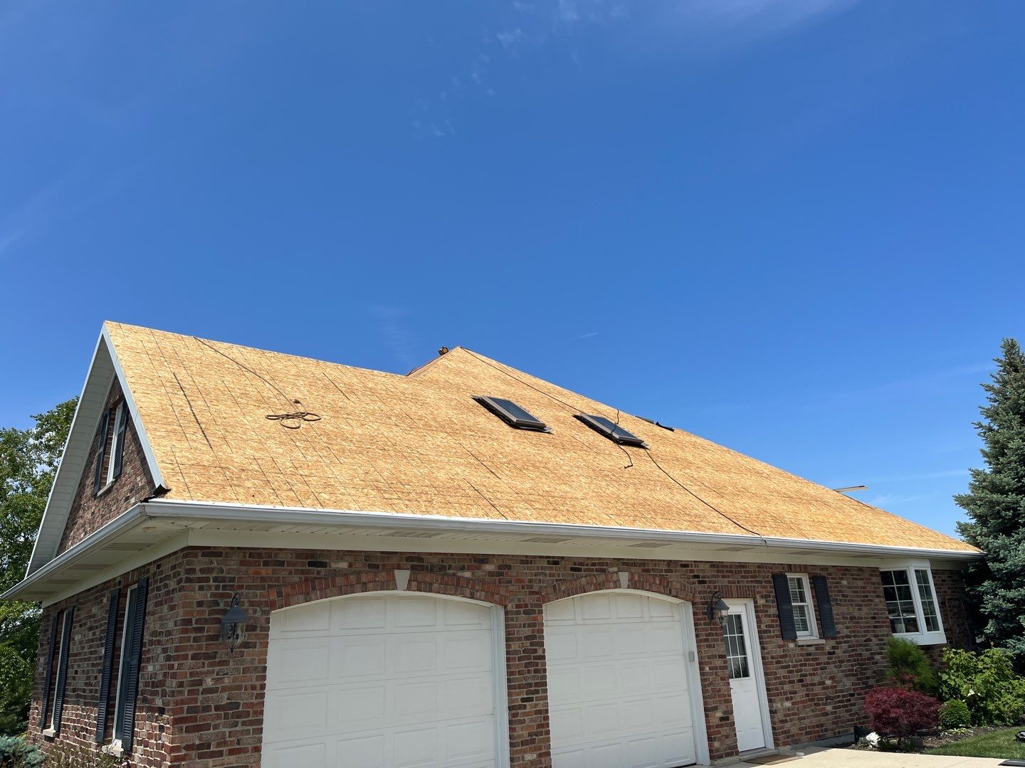 Residential Roofing Installation using GAF Timberline HDZ Charcoal by Nitro Roofing and Construction