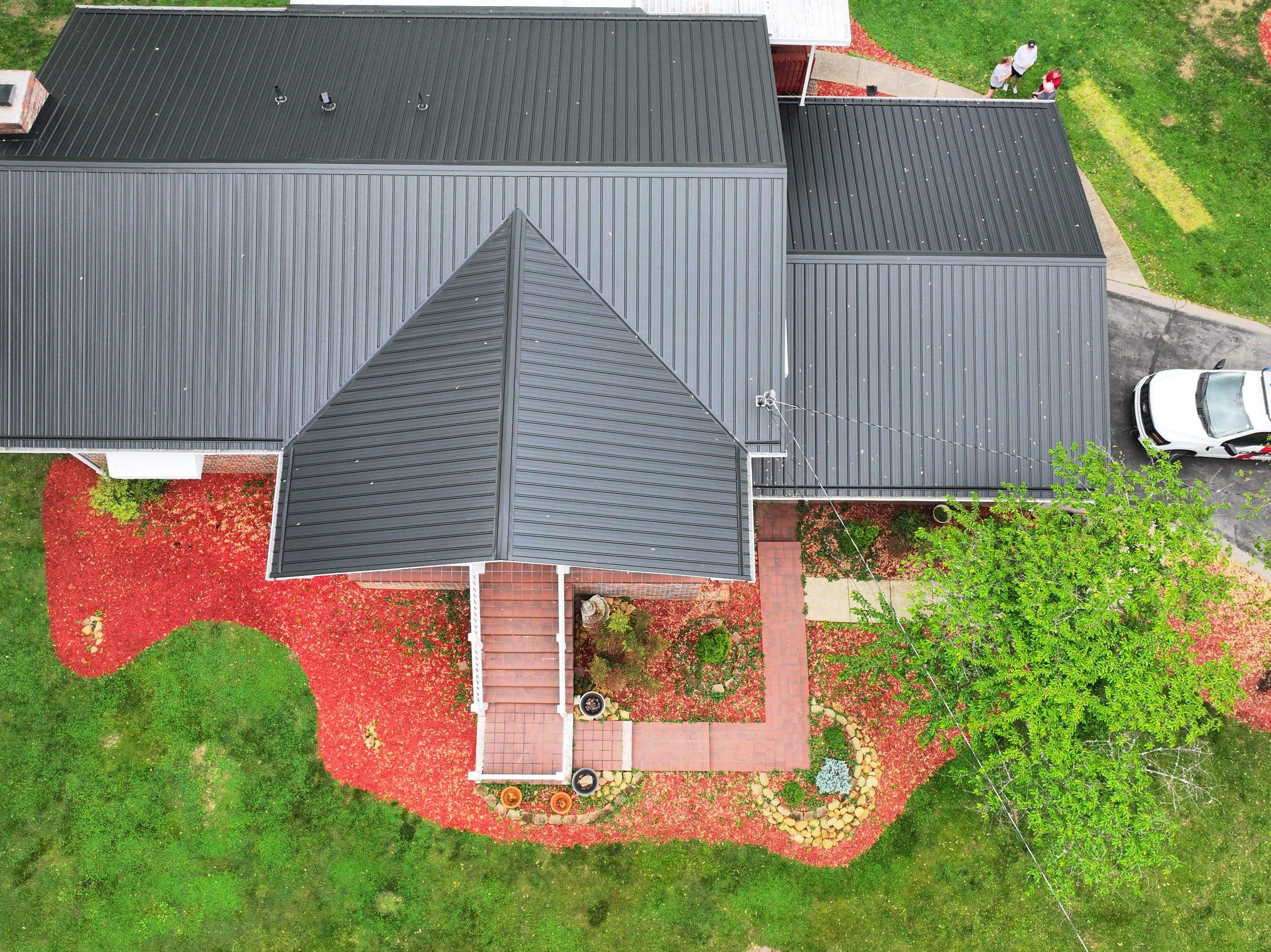 Whittaker Residence by Omnia Roofing