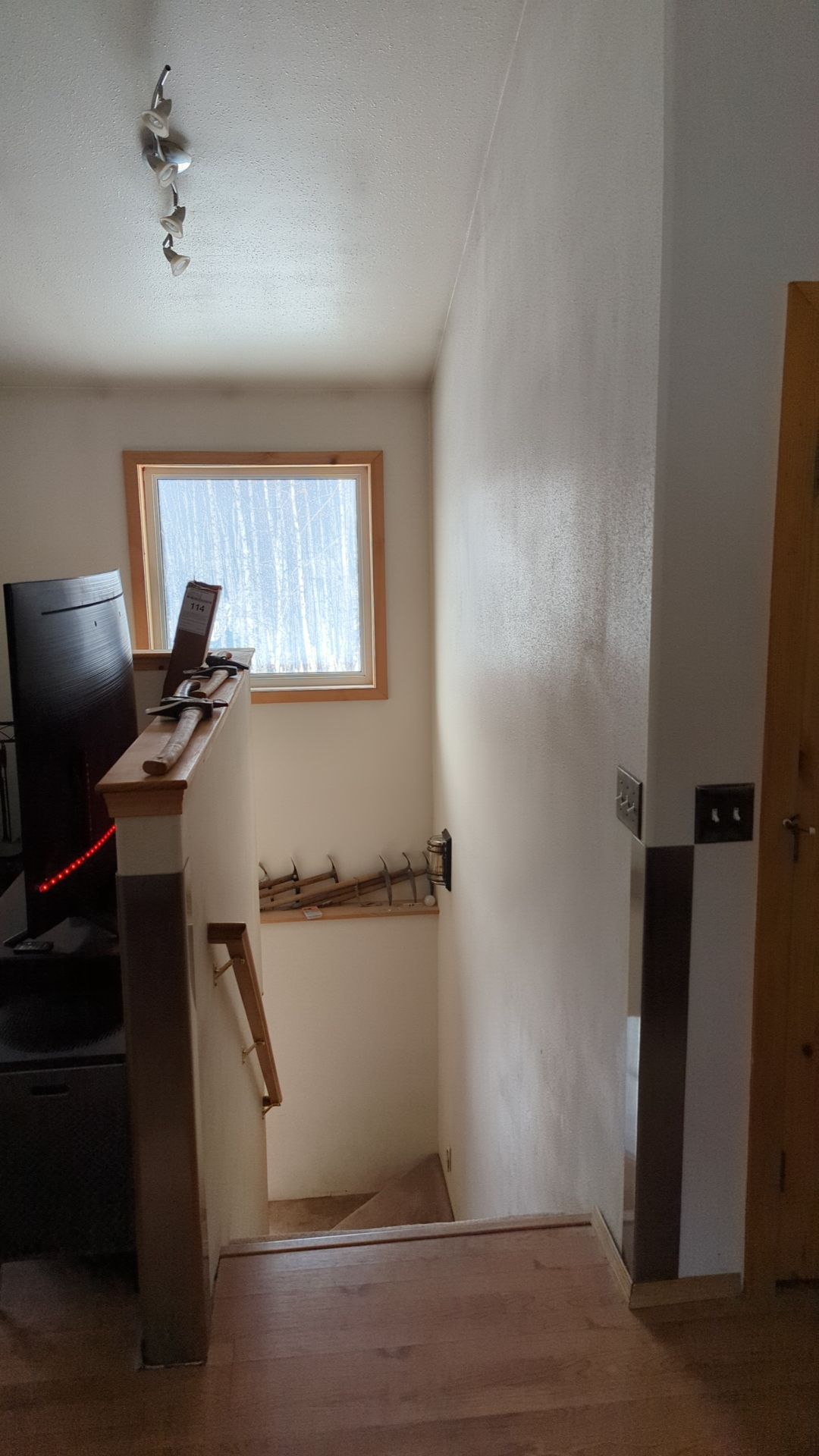 Interior Painting Refresh by Midnight Sun Painting