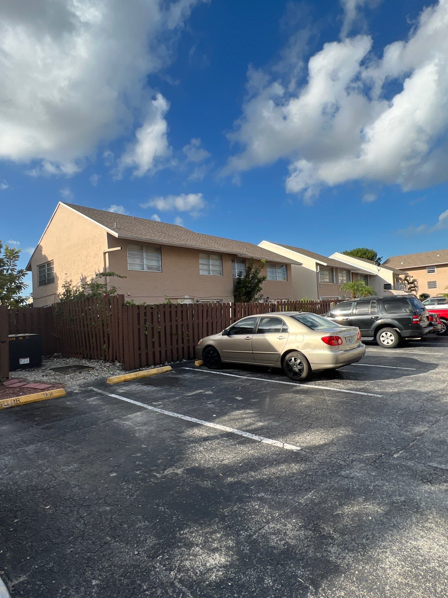 LAKE AND TENNIS VILLAS CONDO BLDG 8470 by Souffront Construction & Engineering