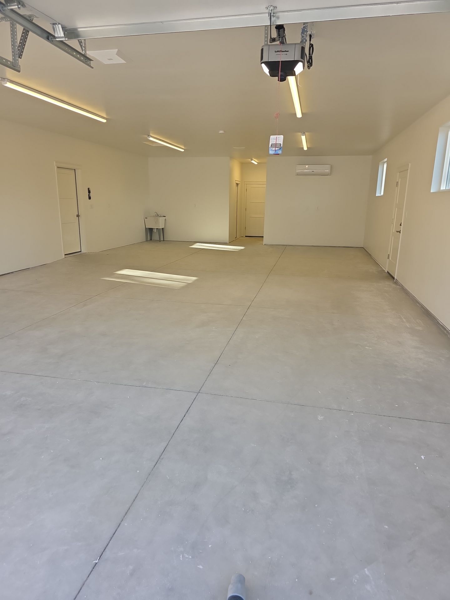 Kennewick Garage Transformation Featuring Tidal Wave Decorative Flake Coating by Croc Coatings, LLC