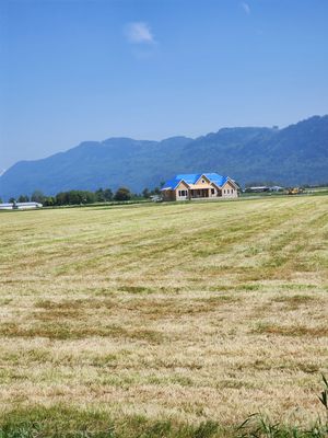 Residential Roofing Installation using OC Oakridge shingles