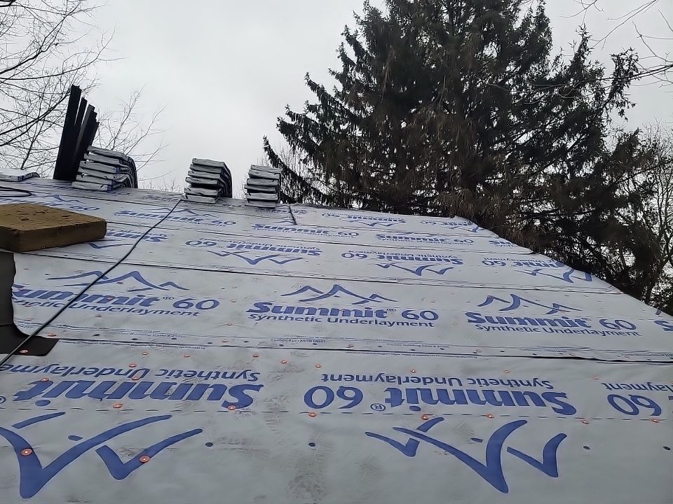 ATLAS PINNACLE COLOR: PRISTINE PEWTER DRIP EDGE: BLACK by Eagle Eye Roofing