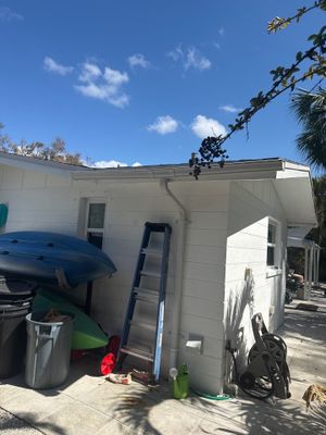 White 6-Inch Seamless Gutters in Osprey FL