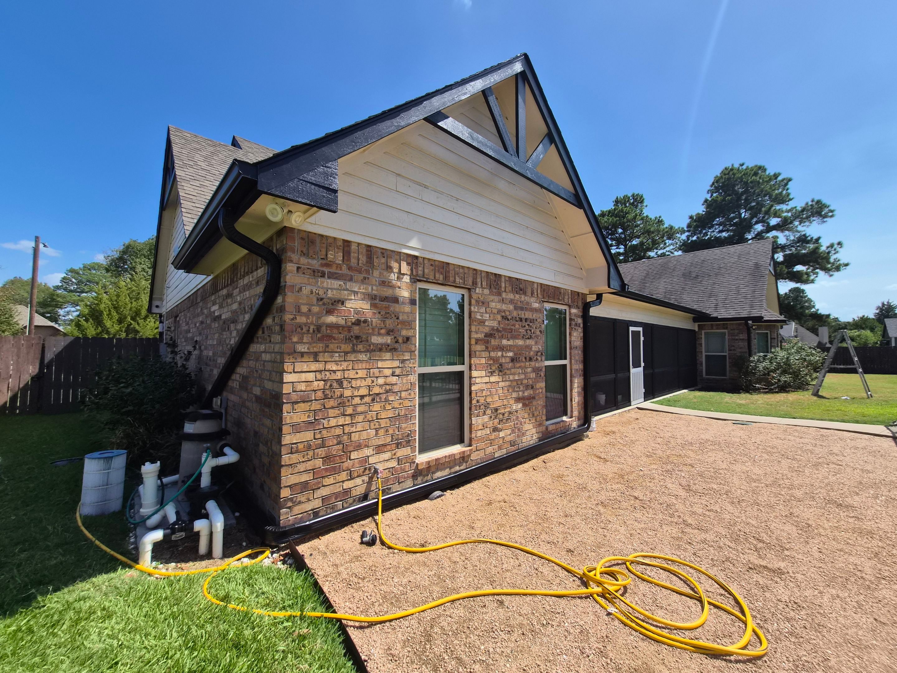 From Dated Brown to Modern Contrast: A Mineola Exterior Transformation by Quality Coats Painting