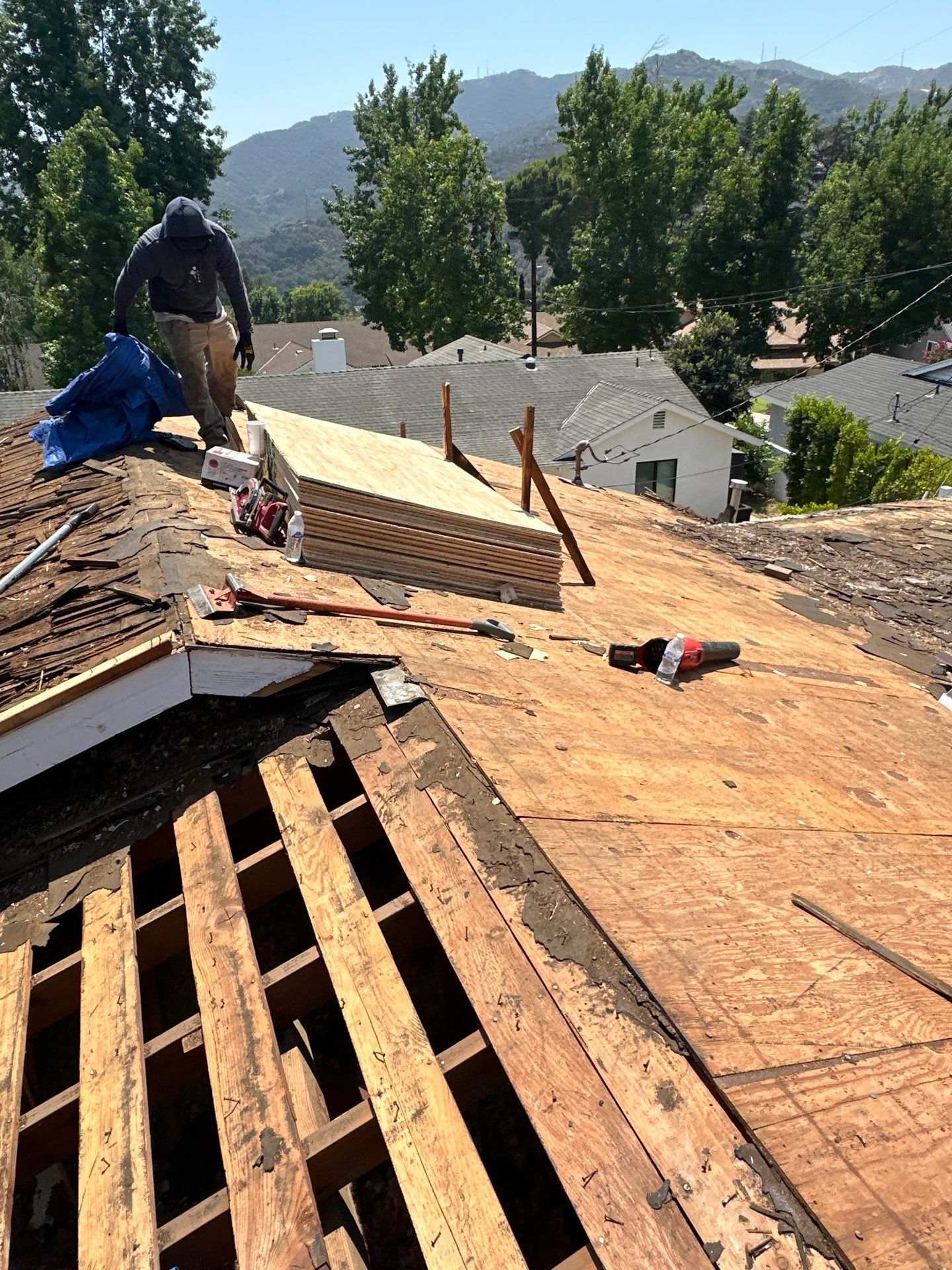 Roof Replacement - Glendale, CA 91214 by Epic Roof Replacement