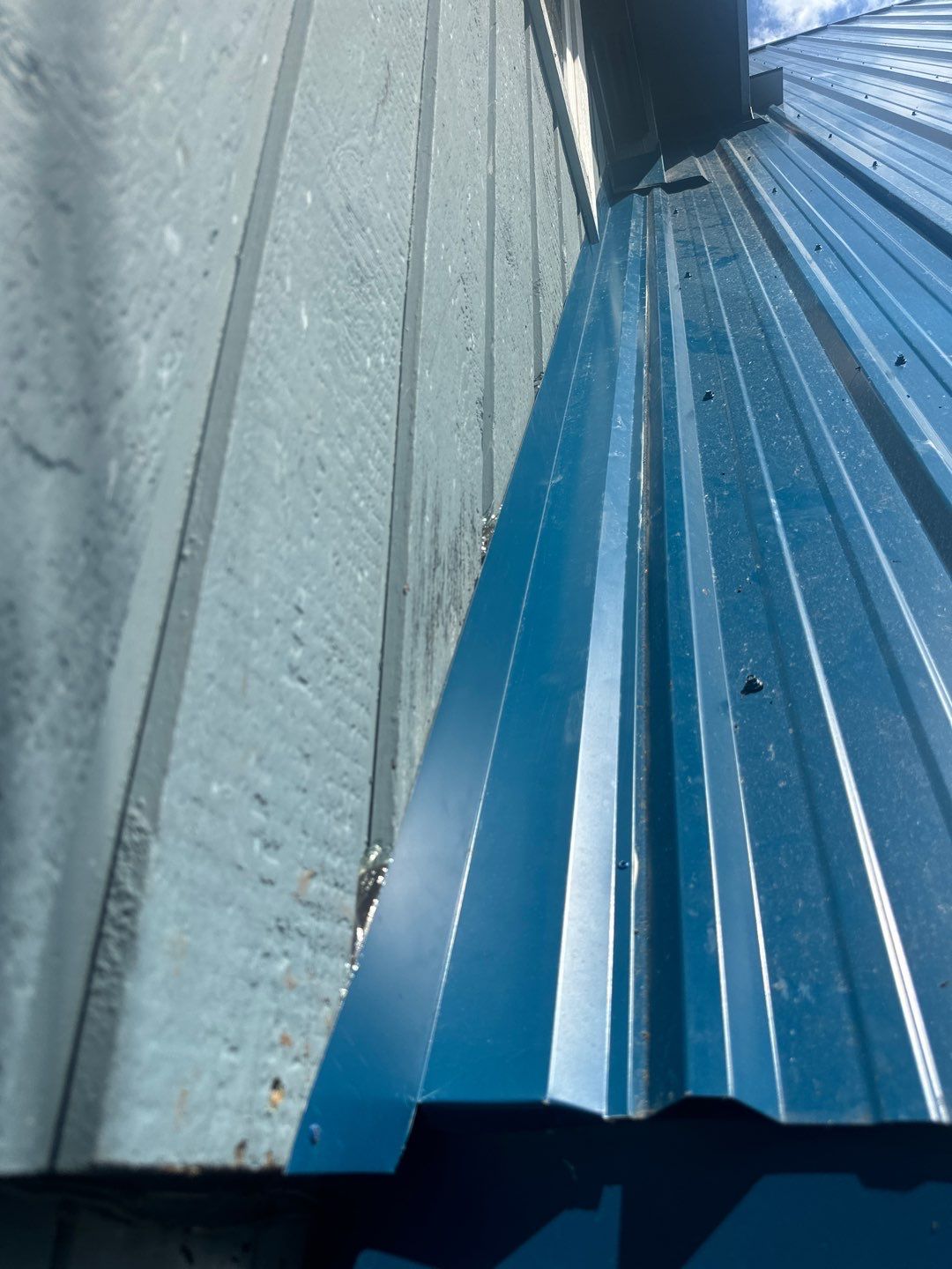 Residential ReRoofing Installation using Duraclad 26ga by Top Notch Roofing Inc