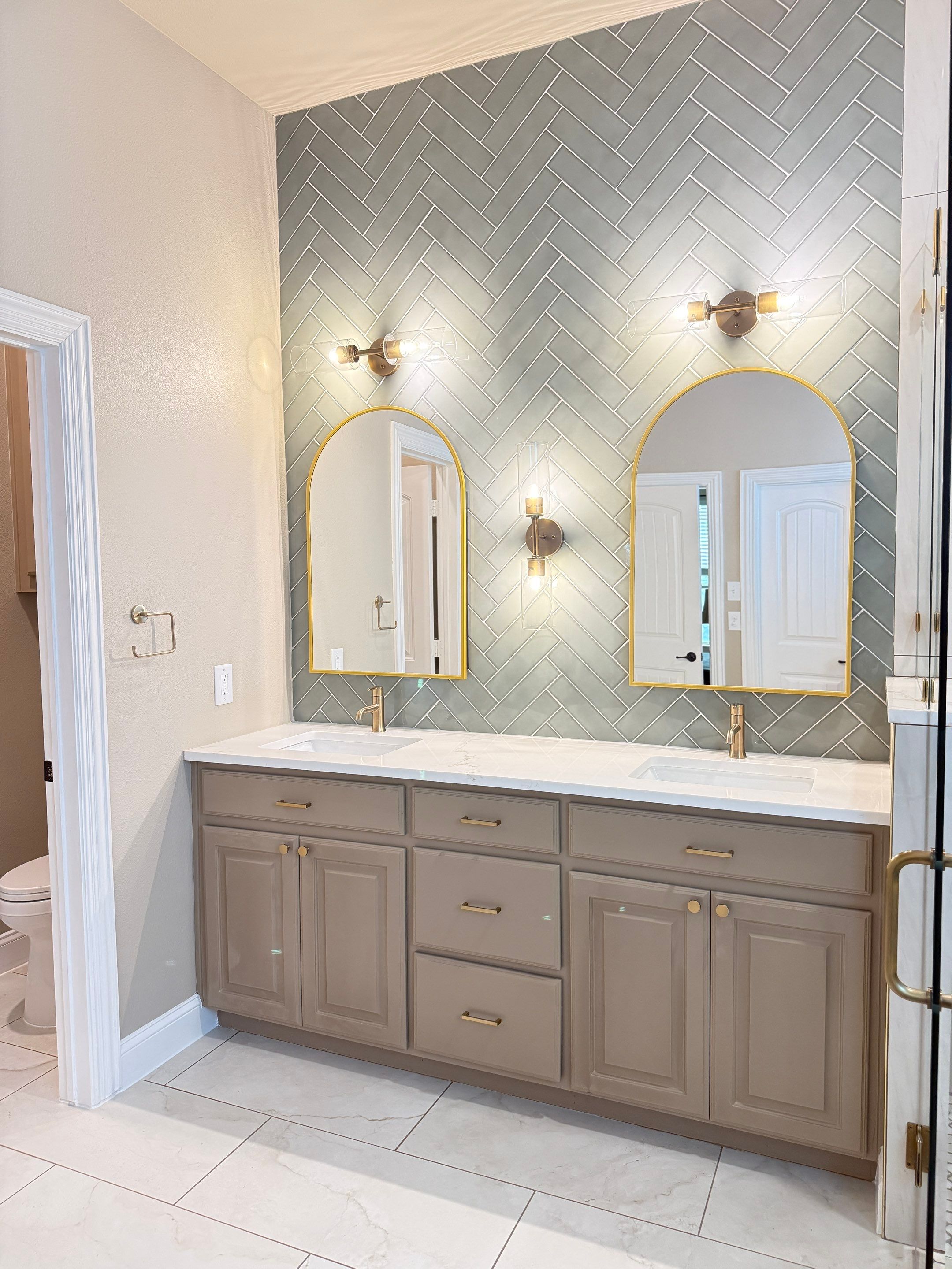 Kitchen & Primary Bath Remodel- McKinney, TX by C3 Custom Builds