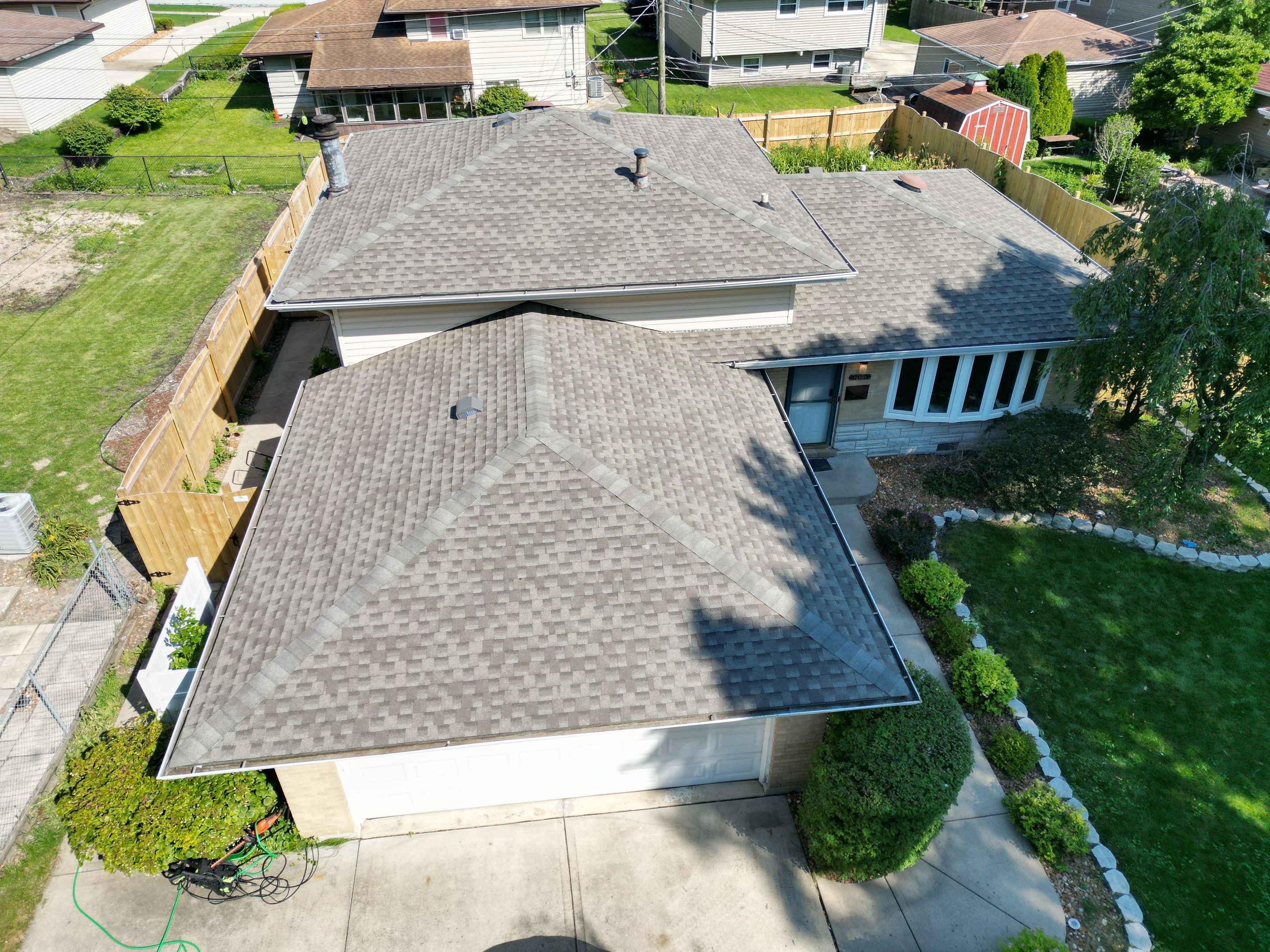Roofing with GAF weathered wood by Optimal Home Improvement 
