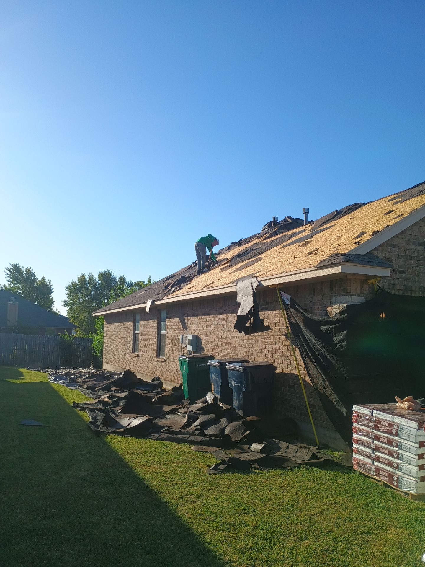 Oklahoma City Full Residential Roof Replacement with GAF Architectural Shingles by BANA Roofing and Solar Supply