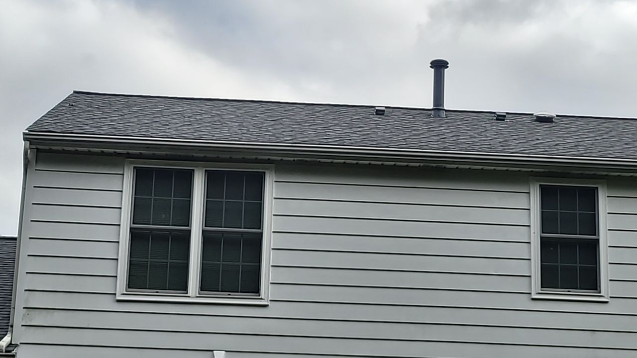 CERTAINTEED LANDMARK COLOR: PEWTER DRIP EDGE: WHITE by Eagle Eye Roofing