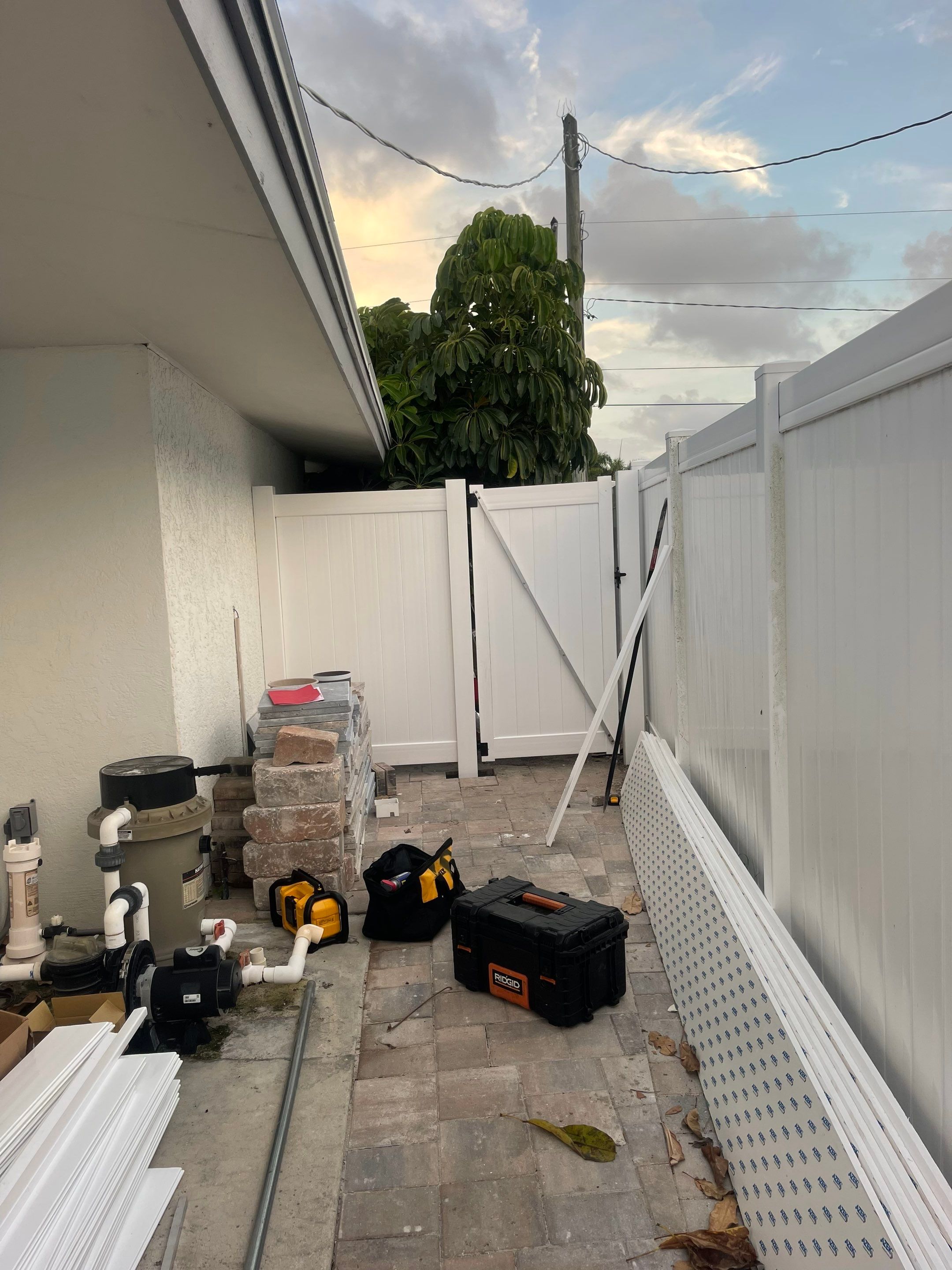 Bradenton, FL 6 ft. Tall White Vinyl Privacy Fence by Asap fence and gates, LLC