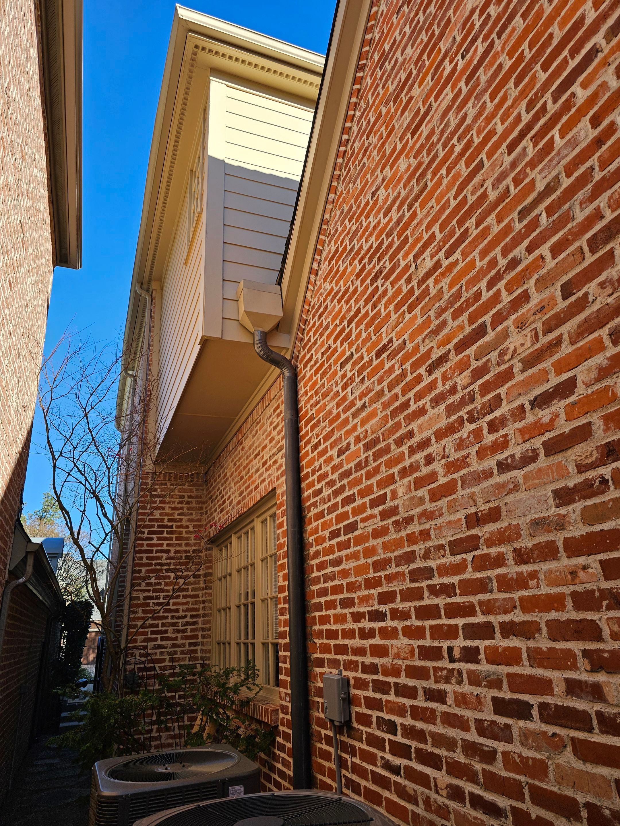 Exterior & interior paint, Garage door repairs, roof replacement & leak repairs by EL-GC LLC 