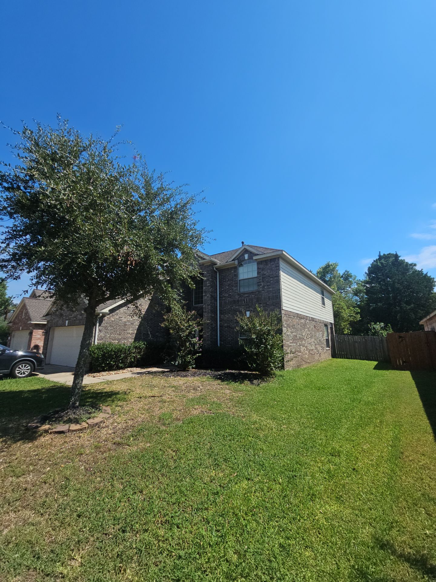 Hail Damage using Owen's Corning Duration (Lifetime) Shingles by Roof Repair Company