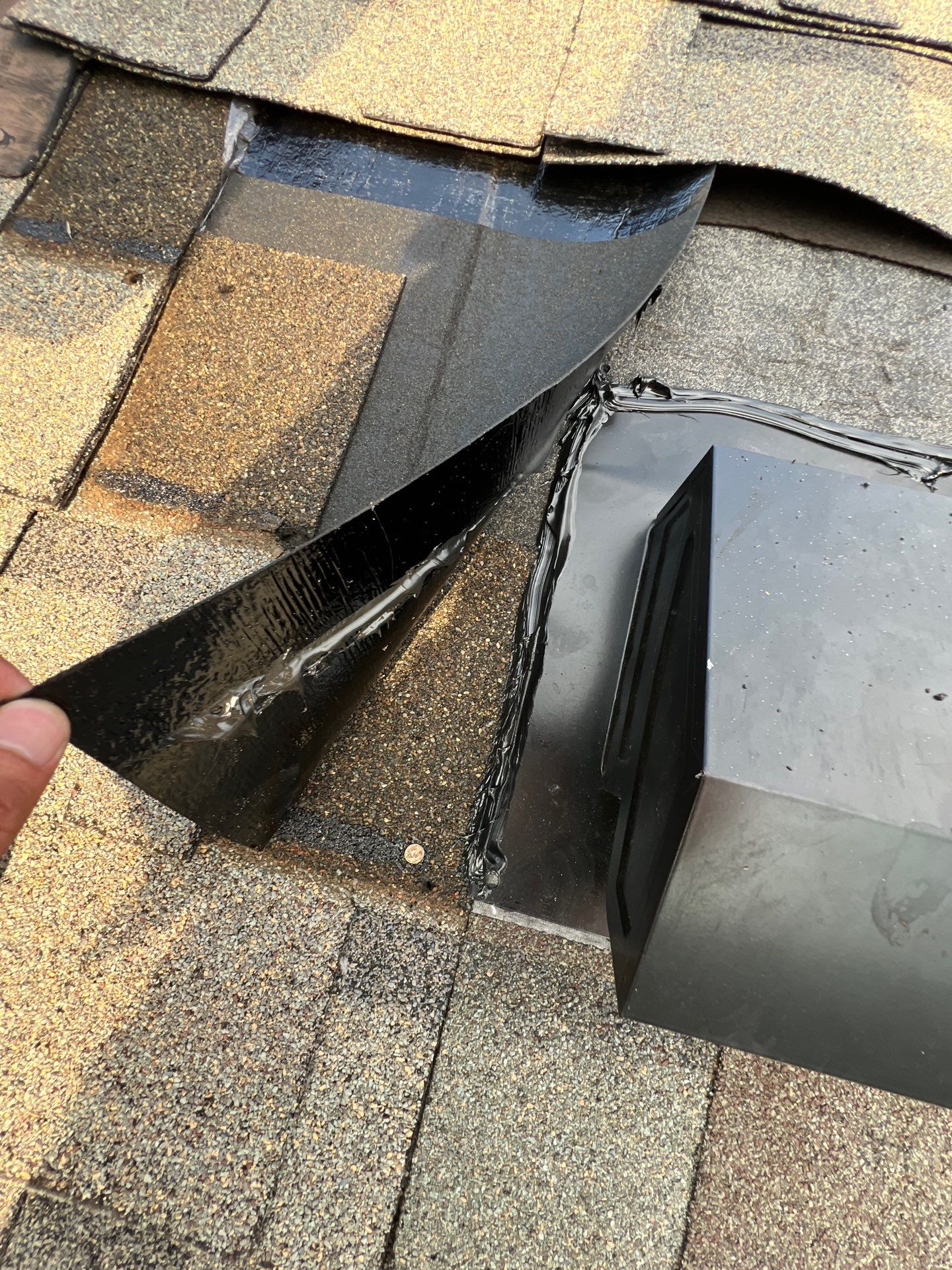 Hail Damage using Owen's Corning Duration (Lifetime) Shingles by Roof Repair Company