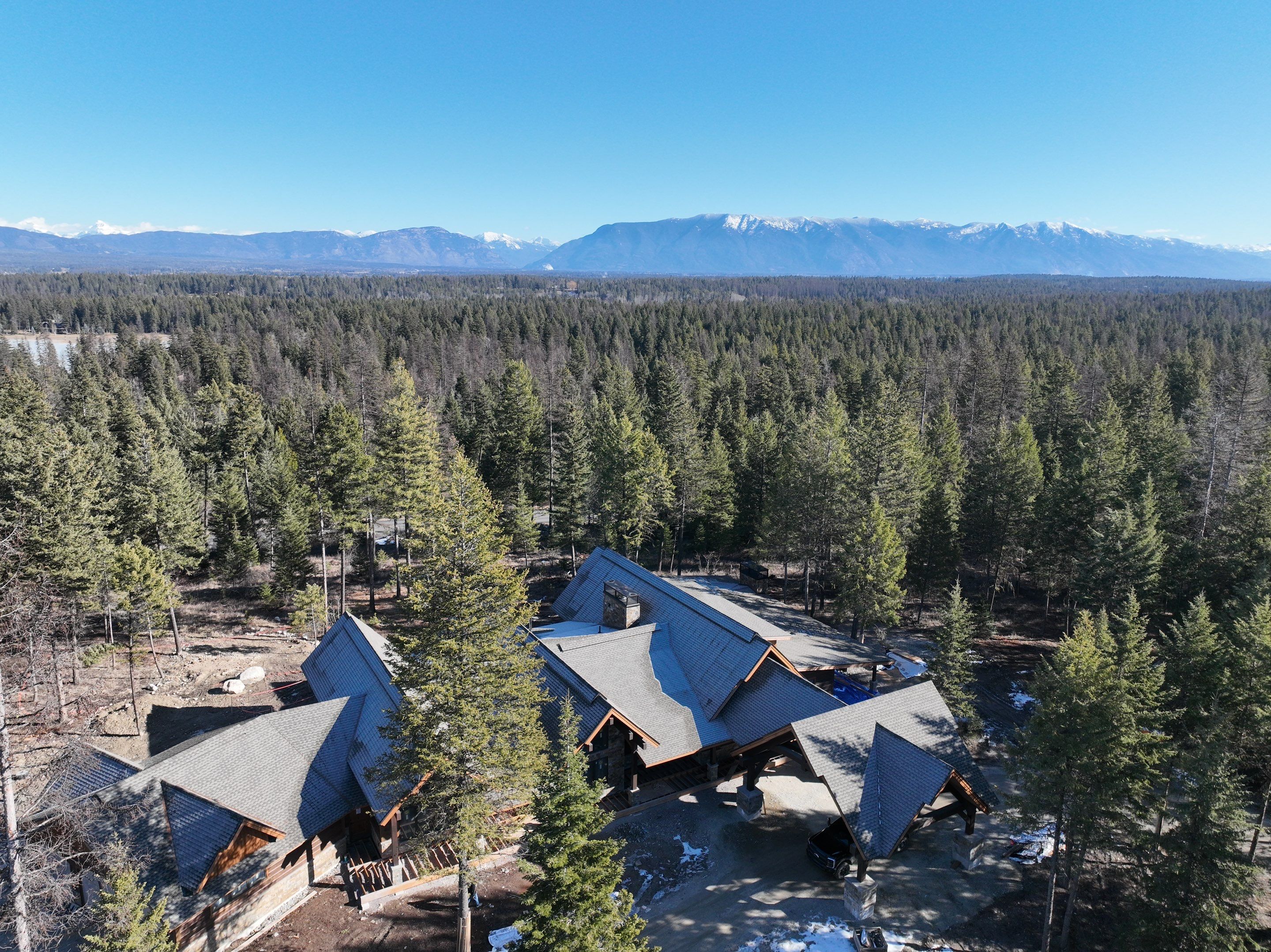 UHDZ Whitefish Hills - Weathered Wood by Montana Roofing Solutions