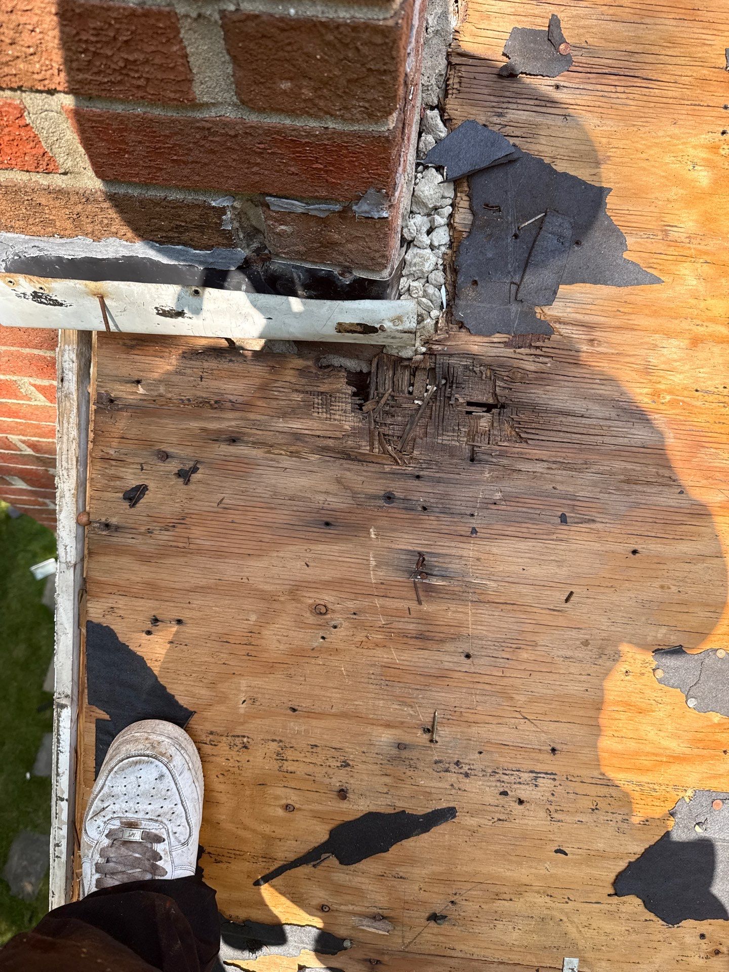 Burke: Residential Roof Replacement with CertainTeed Landmark PRO in Max Def Cobblestone Gray by RM Banning, Inc.