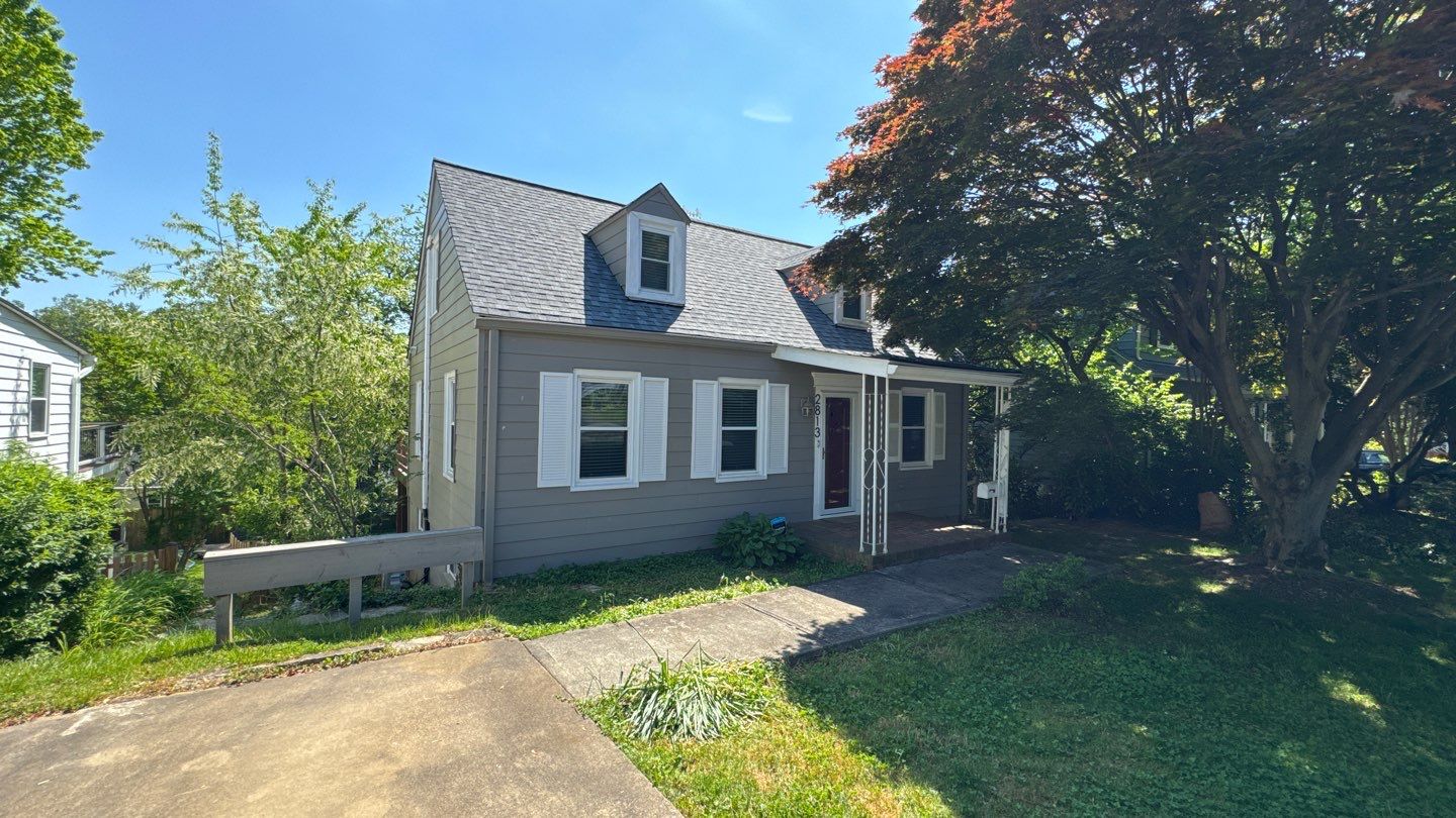 Falls Church: CertainTeed Landmark Pro Designer Shingles in Max Def Pewter by RM Banning, Inc.