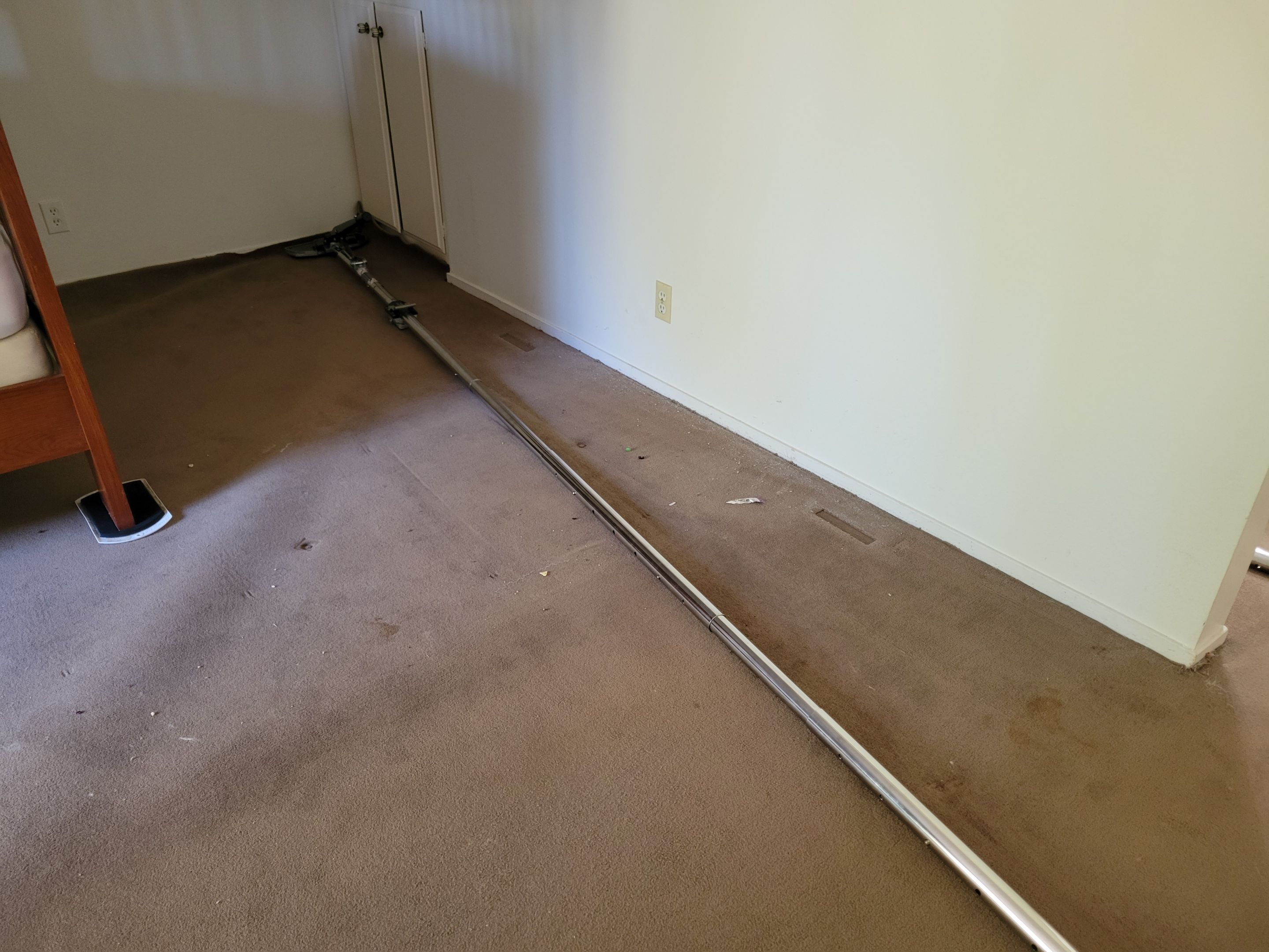 Carpet Re-stretching and Cleaning by Ardent Carpet Restore LLC