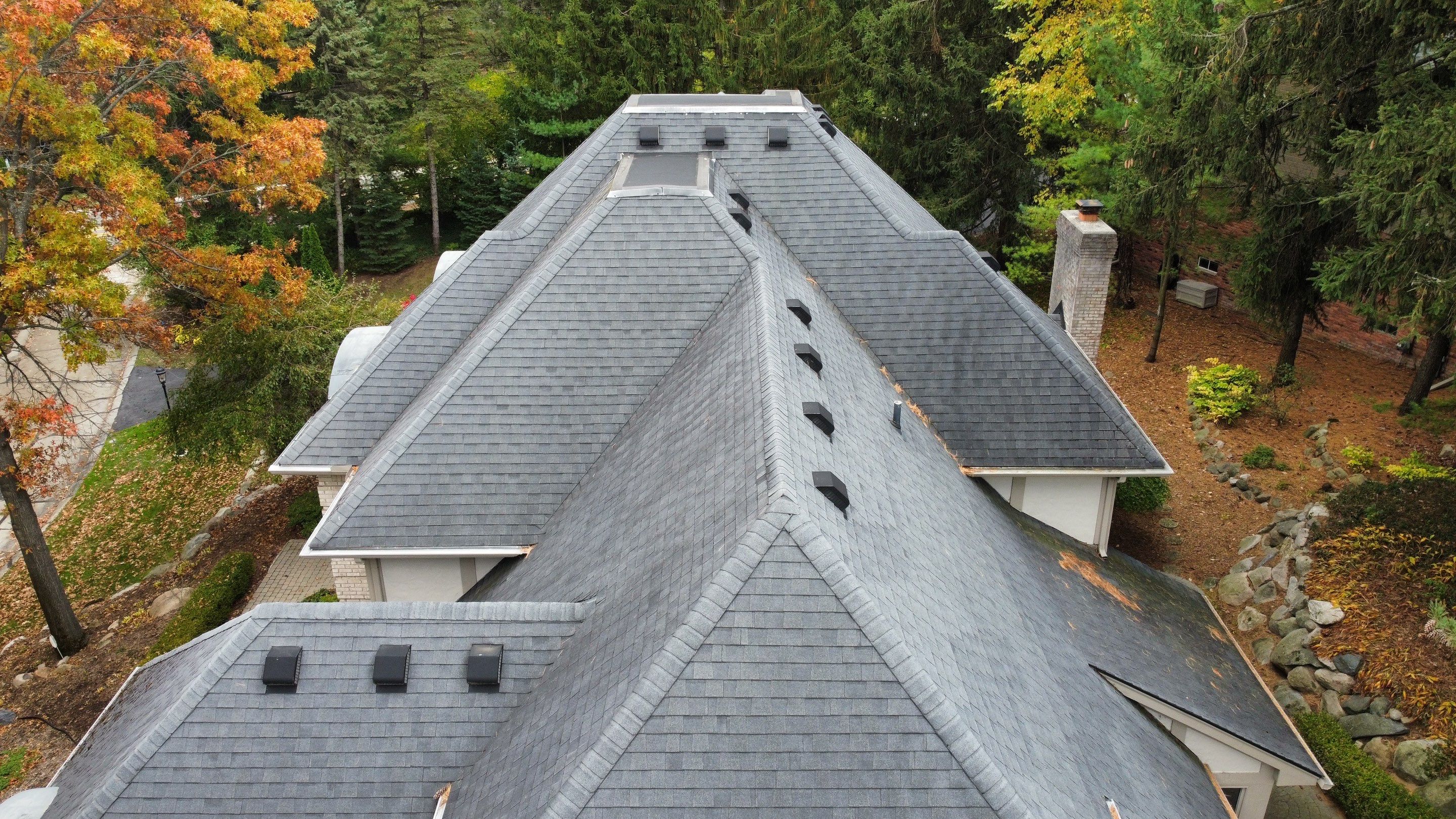 Roof Inspection in Bloomfield Hills by EverNew Roofing