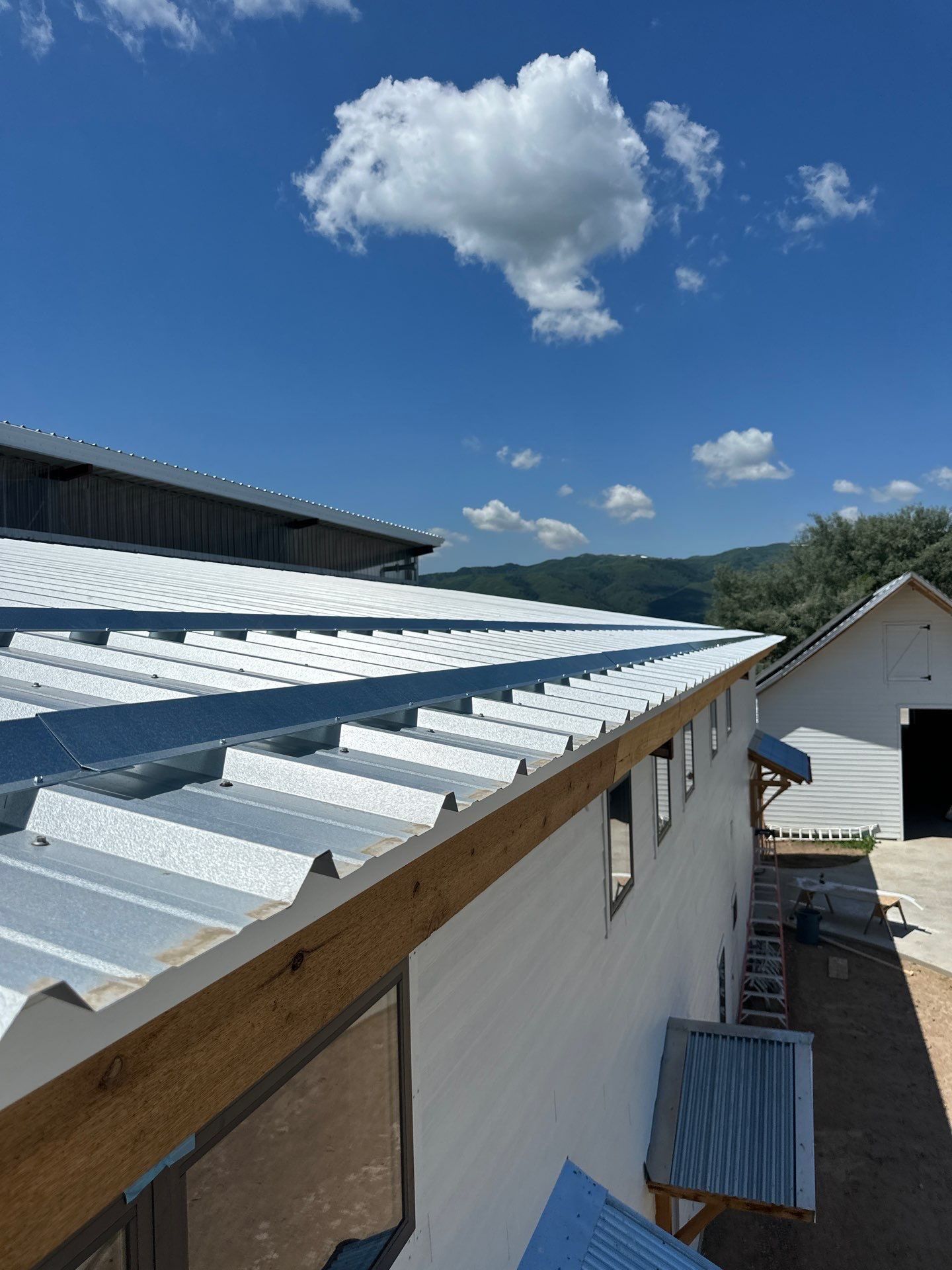 Accesories by Master Rain Gutters.