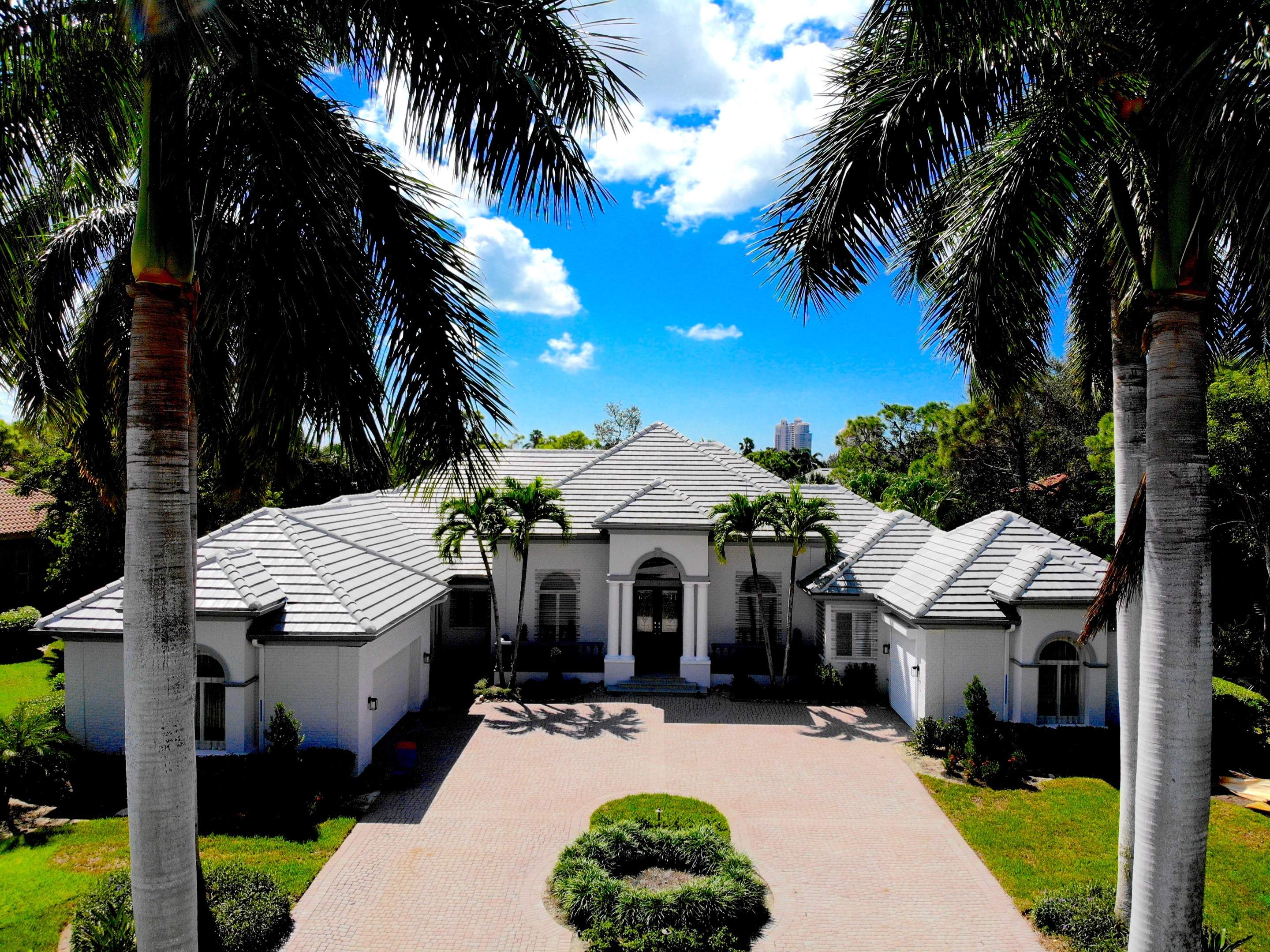 Residential Roofing Installation using Eagle Concrete Tile in Light Gray Range by International Roofing