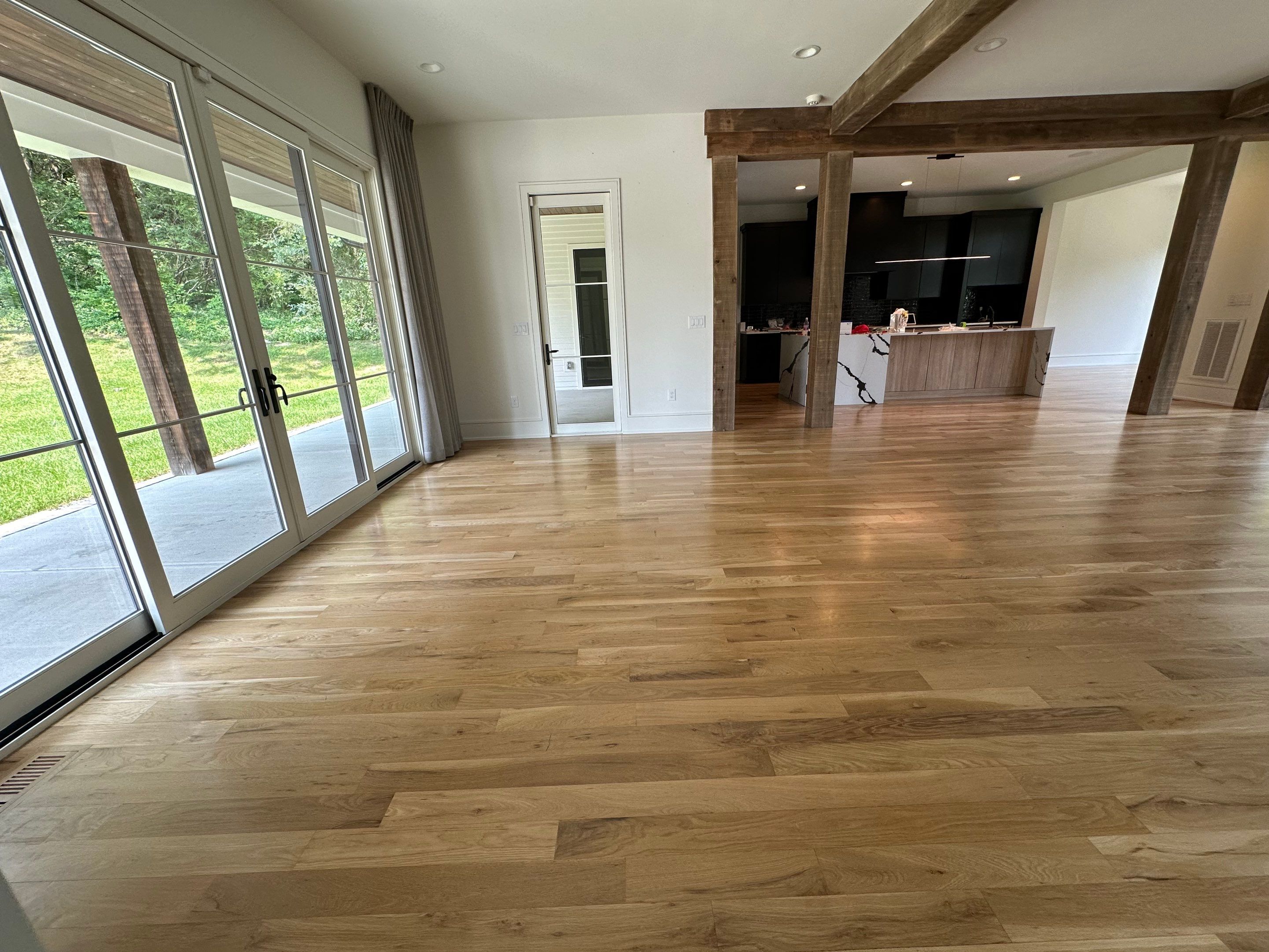 Interior Paint and Flooring in Nashville by Music City Improvements