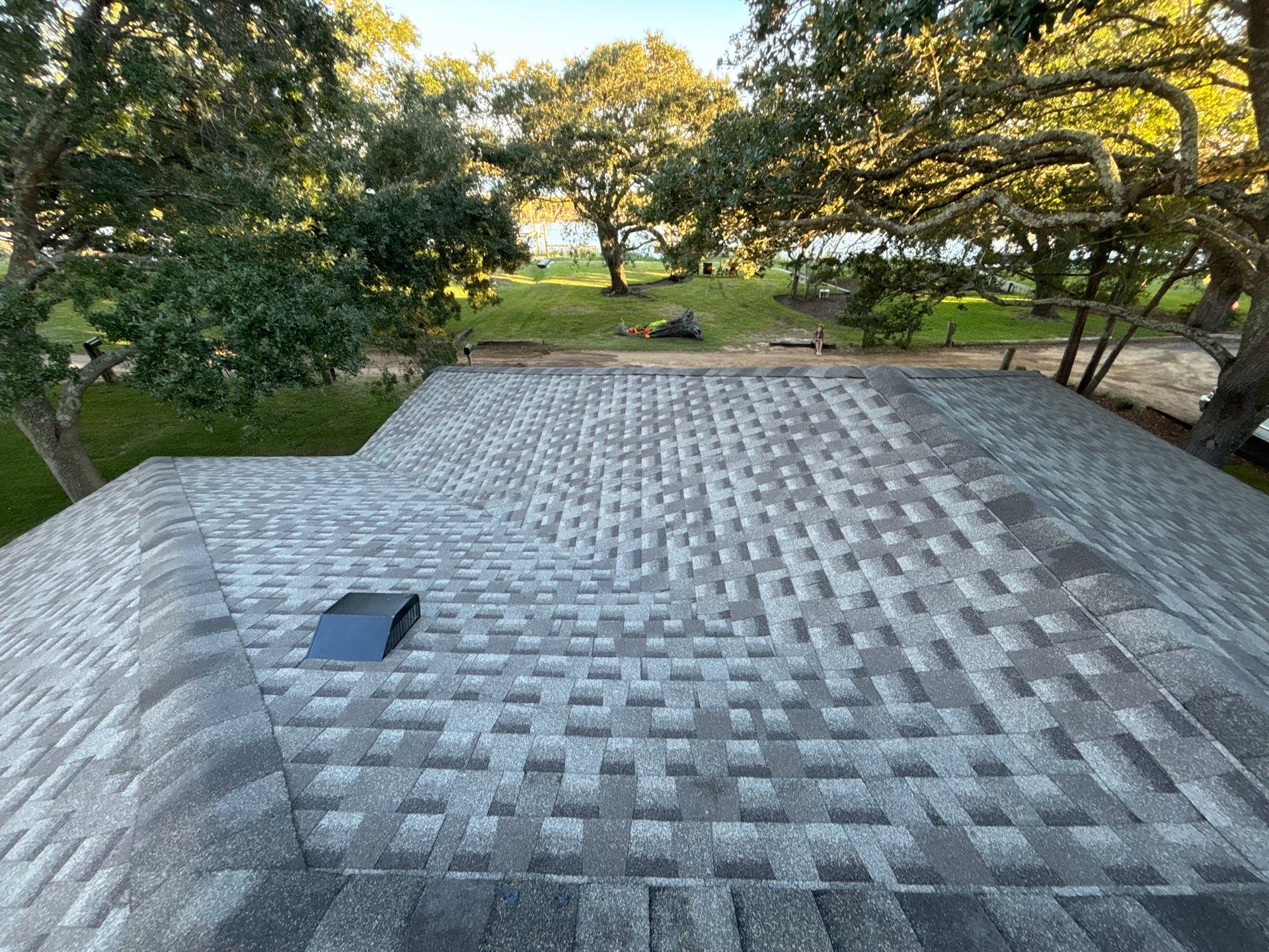 GAF HDZ - Weathered Wood by Linta Roofing Inc