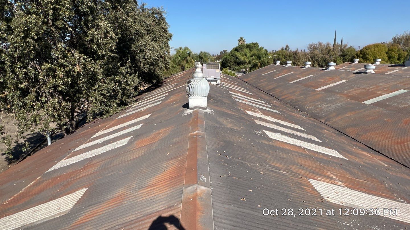 MR Roofing system using Conklin BenchPly system with PUMA top coat by Straight Edge Roofing Inc