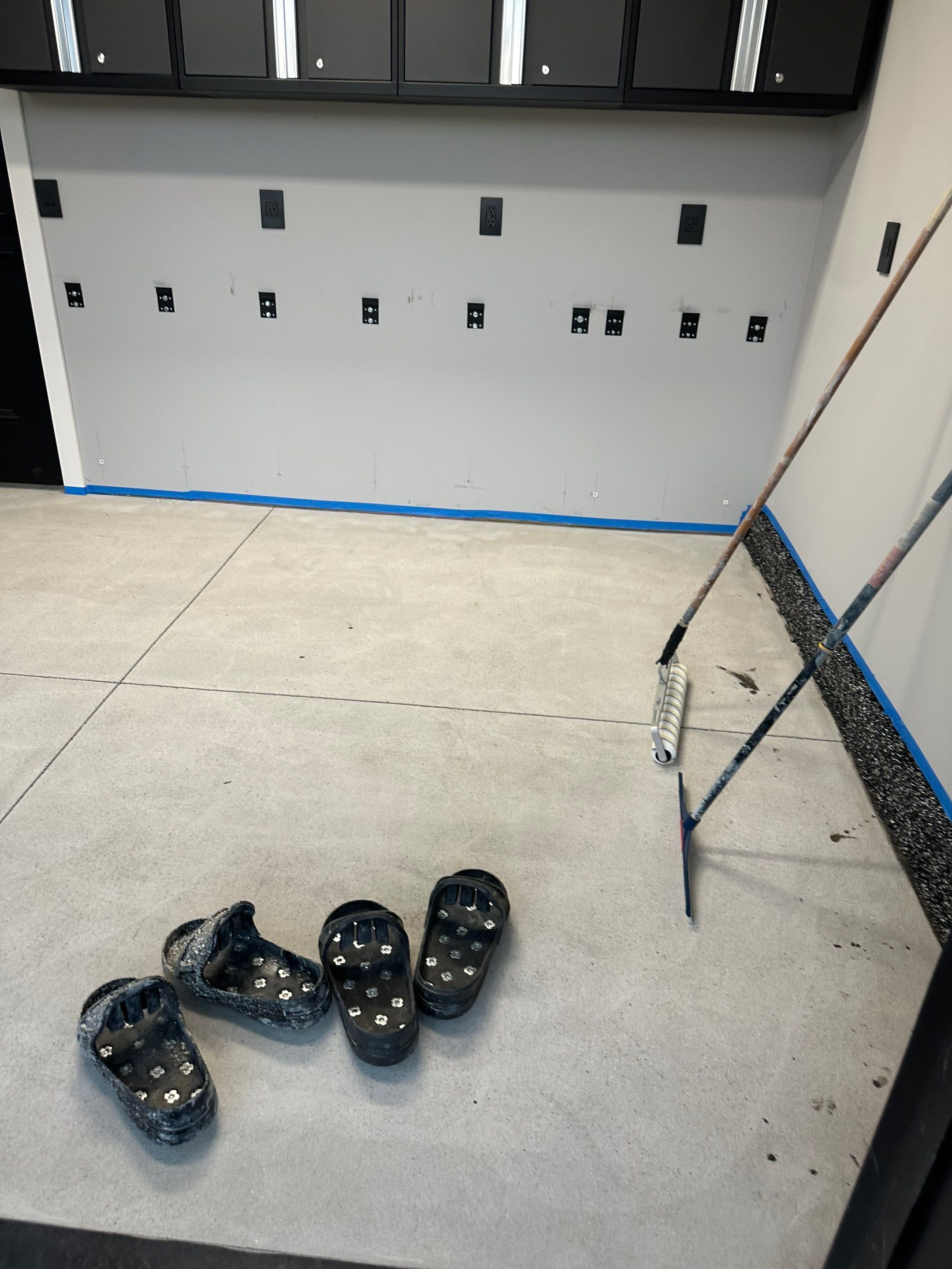 Custom Flake Epoxy Garage Floor in Lincoln by Goat Coatings