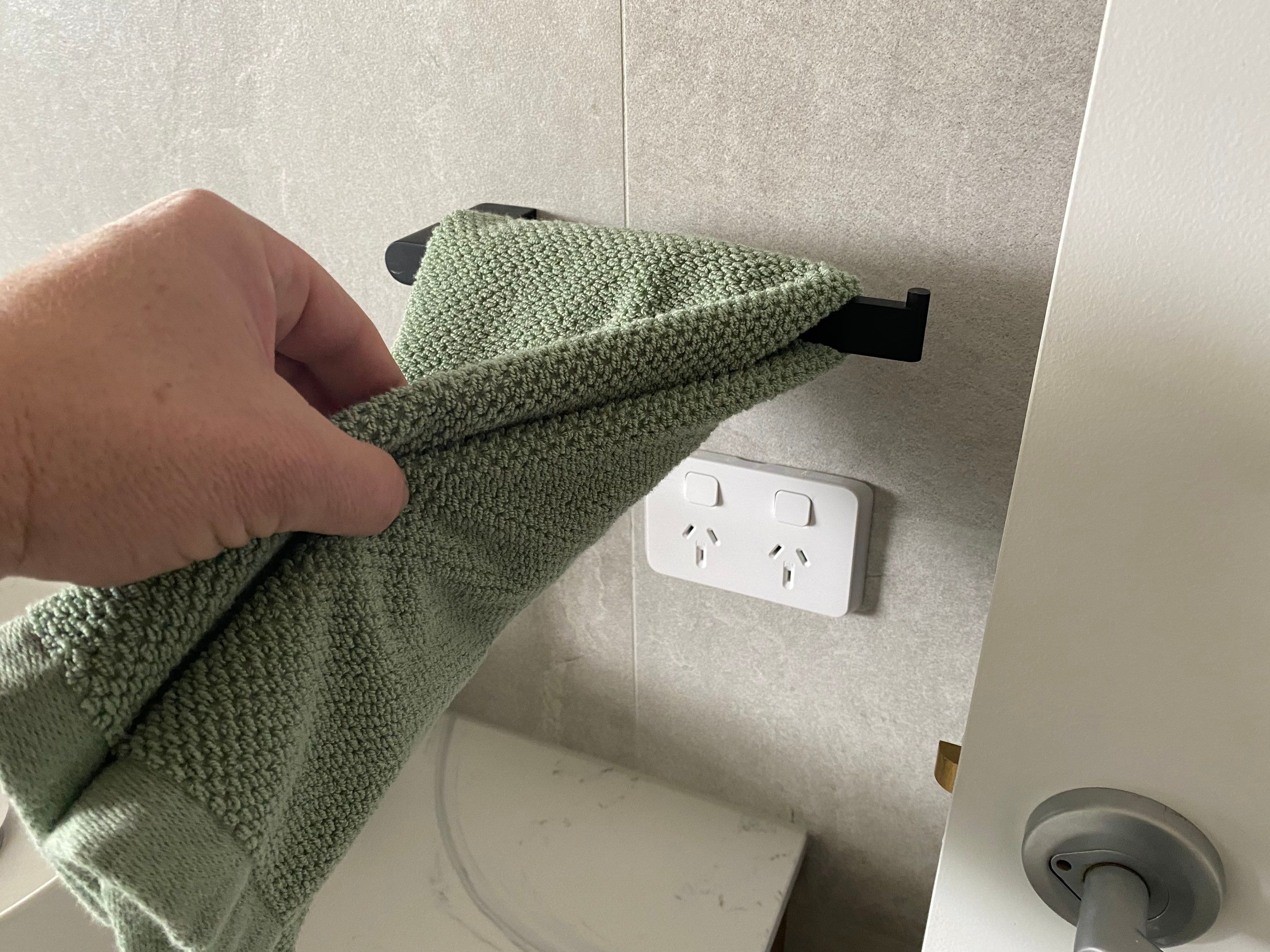 Bathroom Renovation using XROCK 36W White natural 300 x 600 by Re-seal Bathrooms