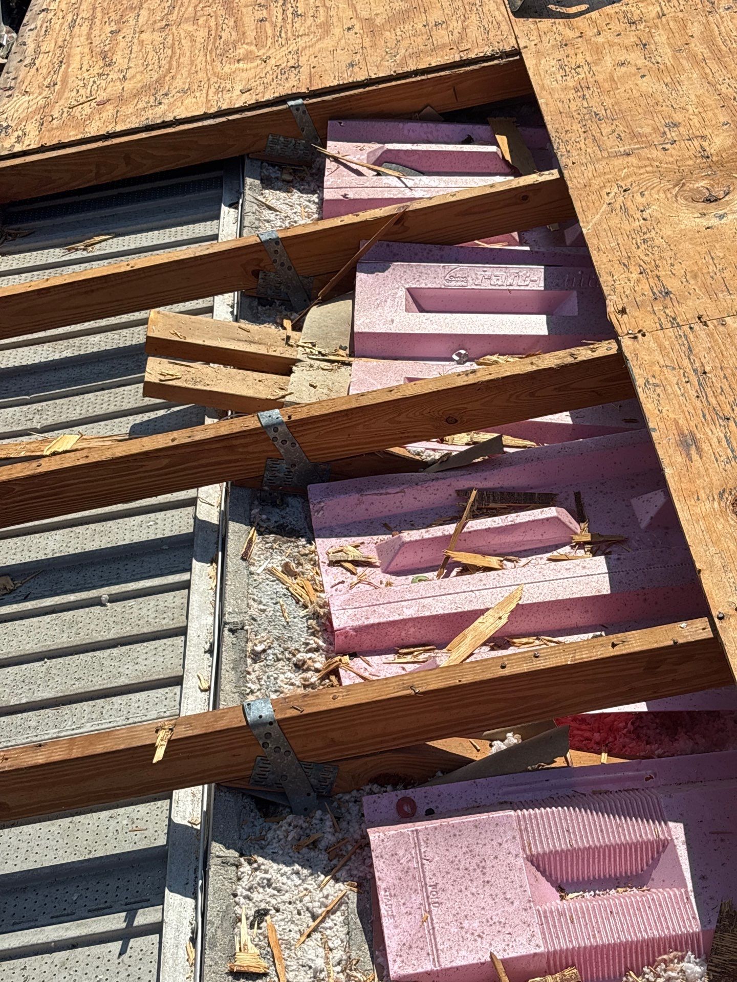 Project in Palmetto 34221 by Mitchell Roofing Company LLC
