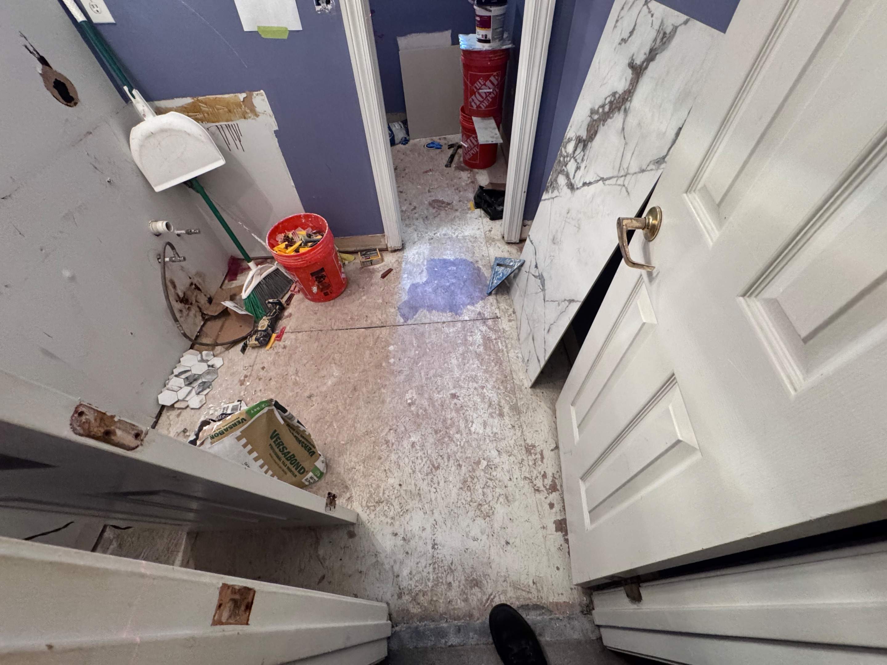 Hall bathroom renovation by Prudencio