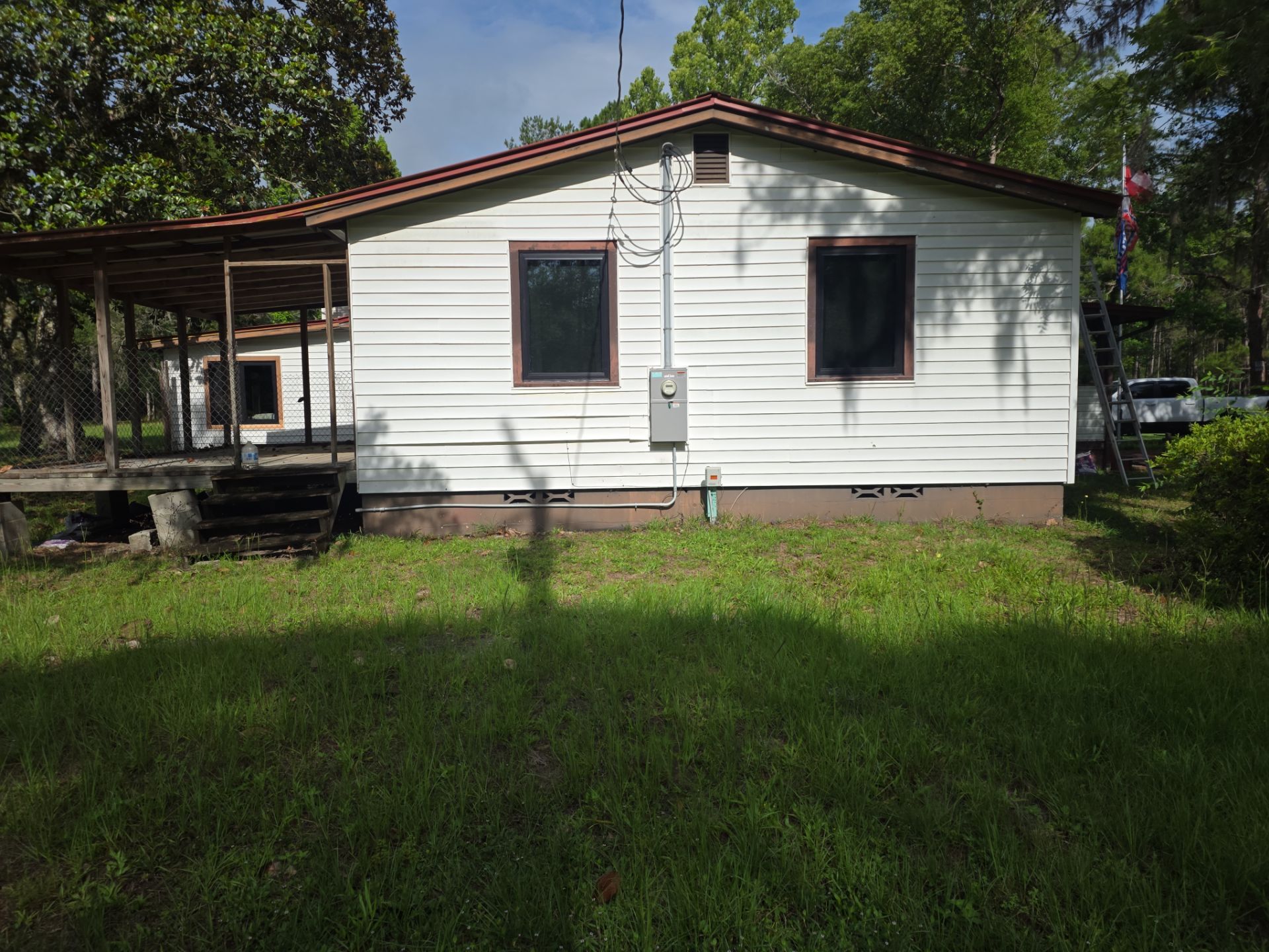 Residential Window Replacement and Custom Trim Installation in Chiefland by Windows & Doors Store
