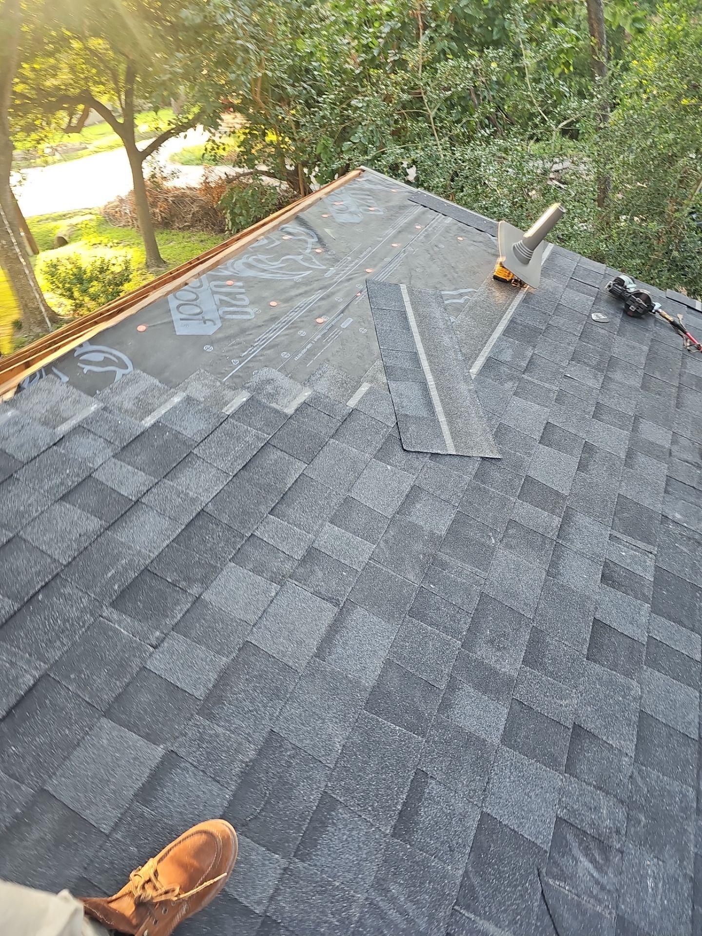 Residential Roofing Installation using Owen's Corning Duration (Lifetime) Shingles by Roof Repair Company