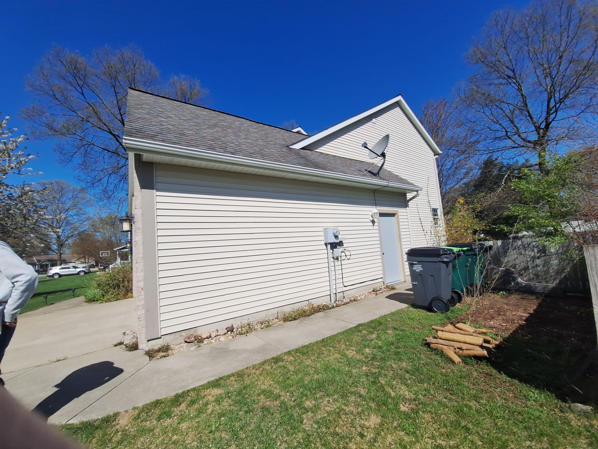 Deck Staining and Pressure Washing by Gordon Painting